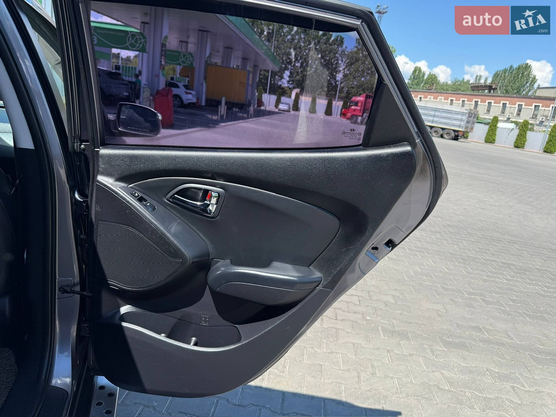 Hyundai ix35 2011 VIN KMHJU81VBBU278511 фото оголошення 43 з 58