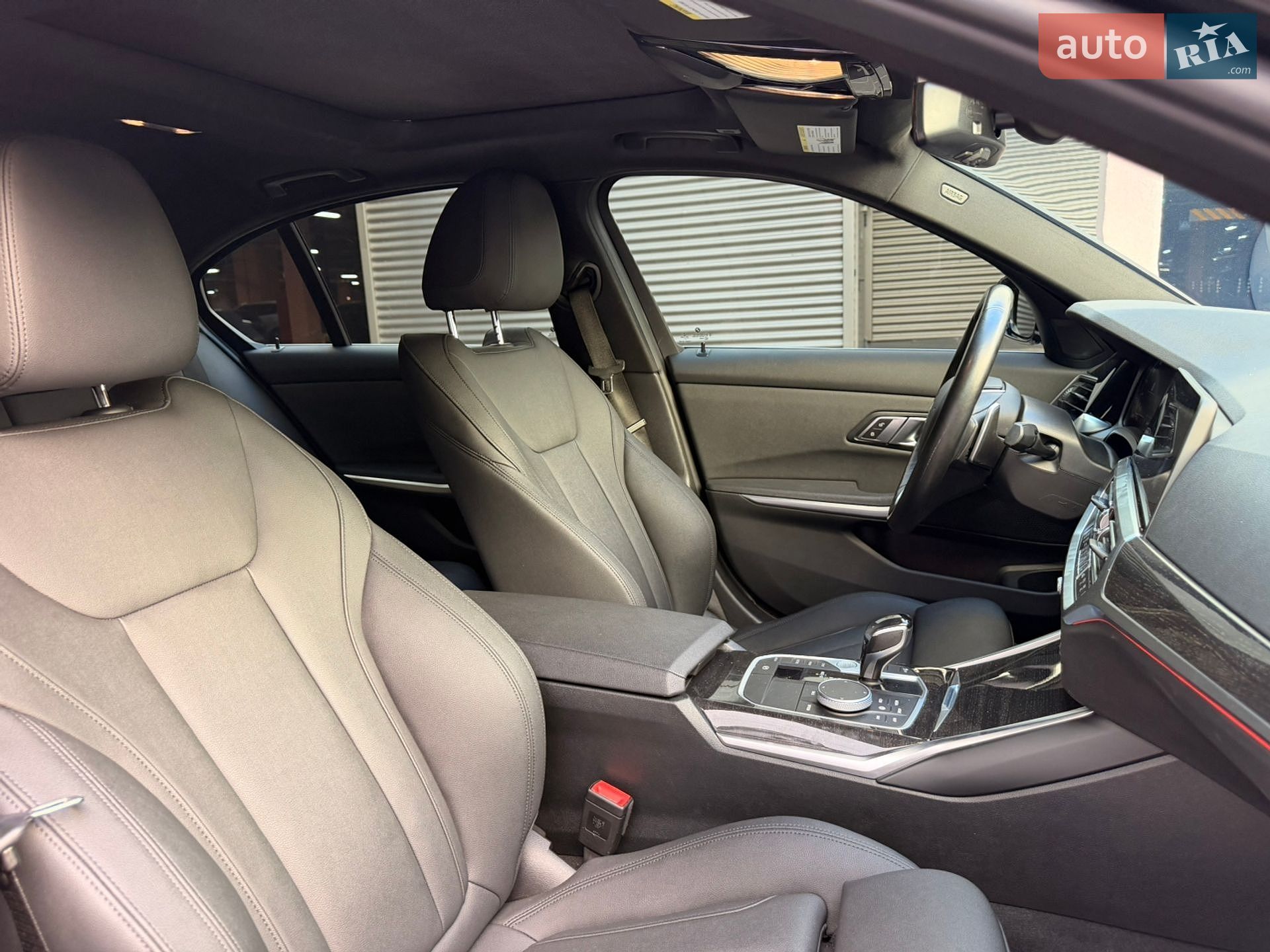 BMW 3 Series 2021 VIN 3MW5P9J08M8B89381 фото оголошення 16 з 37