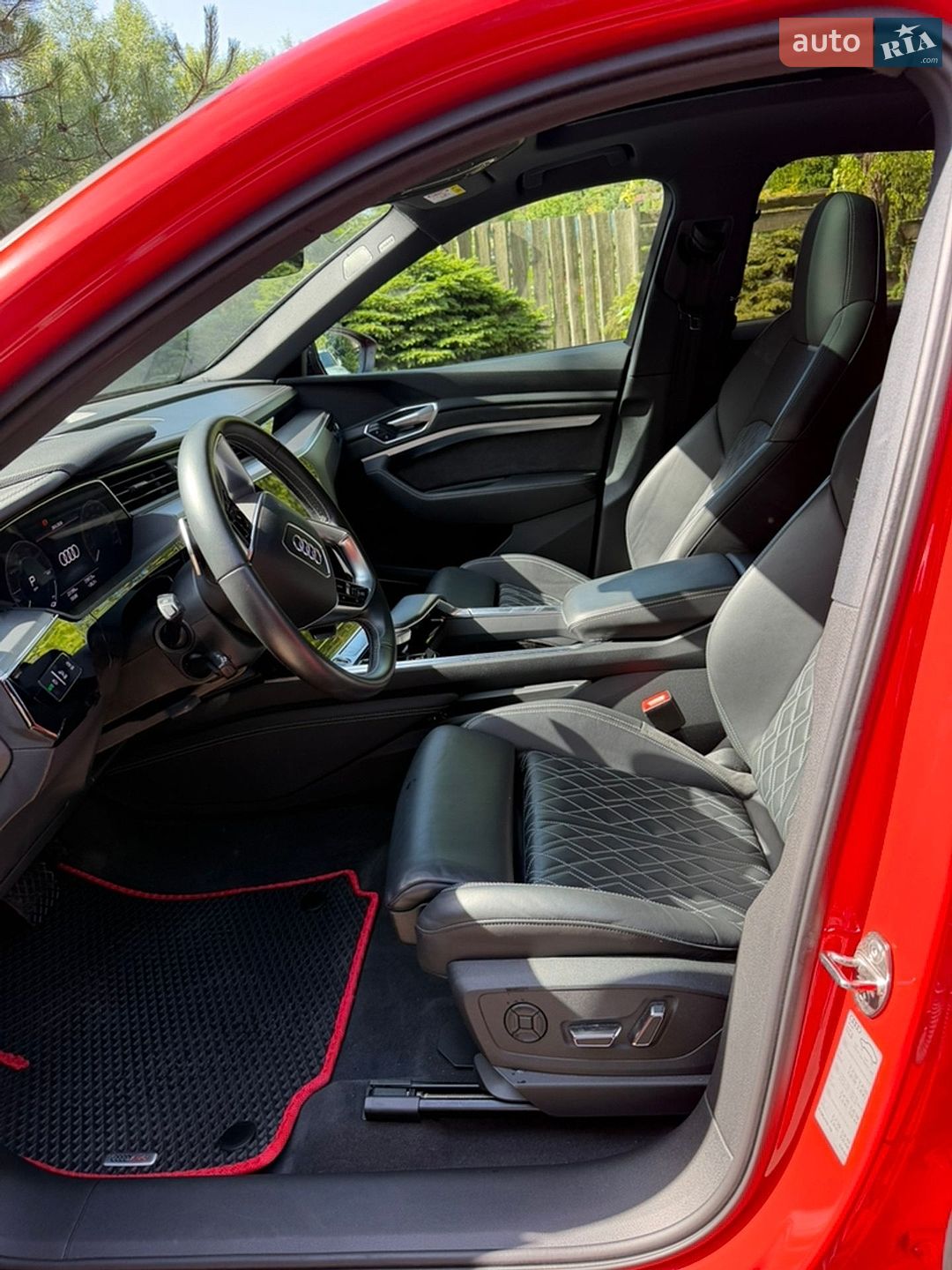 AUDI E-TRON SPORTBACK 2021 VIN WAUZZZGE5MB025356 фото оголошення 15 з 30
