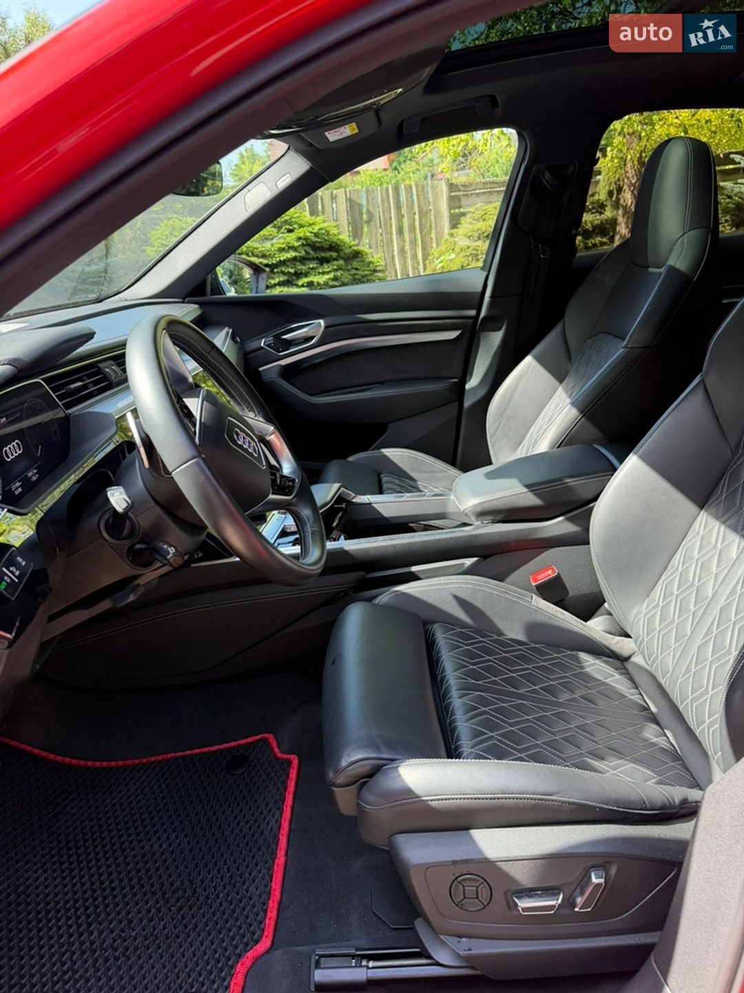 AUDI E-TRON SPORTBACK 2021 VIN WAUZZZGE5MB025356 фото оголошення 16 з 30