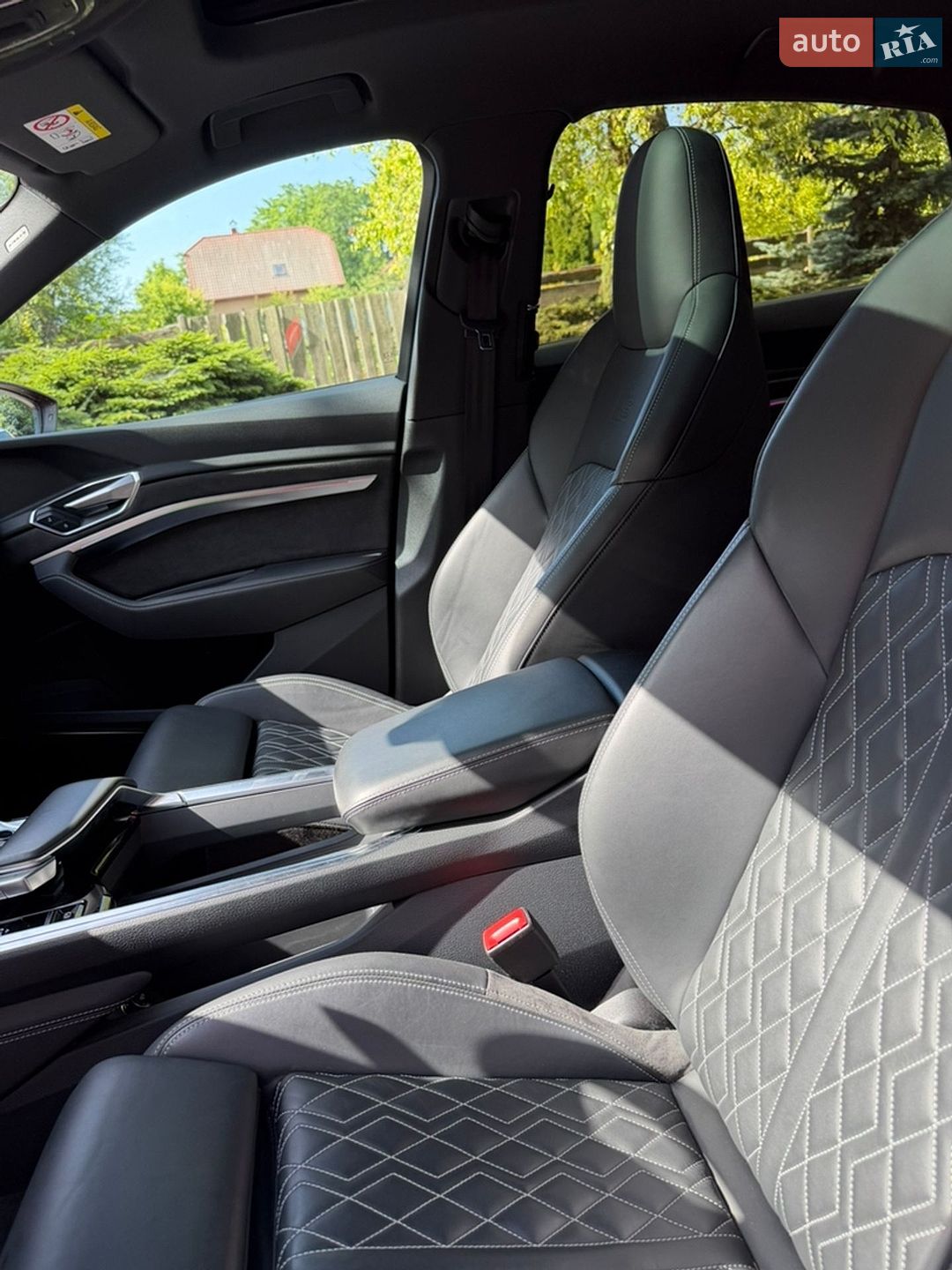 AUDI E-TRON SPORTBACK 2021 VIN WAUZZZGE5MB025356 фото оголошення 20 з 30