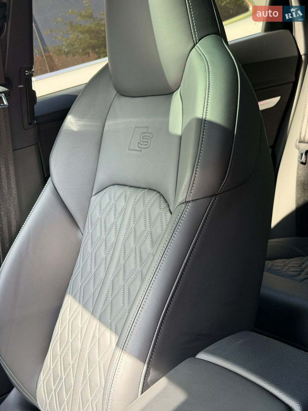 AUDI E-TRON SPORTBACK 2021 VIN WAUZZZGE5MB025356 фото оголошення 28 з 30