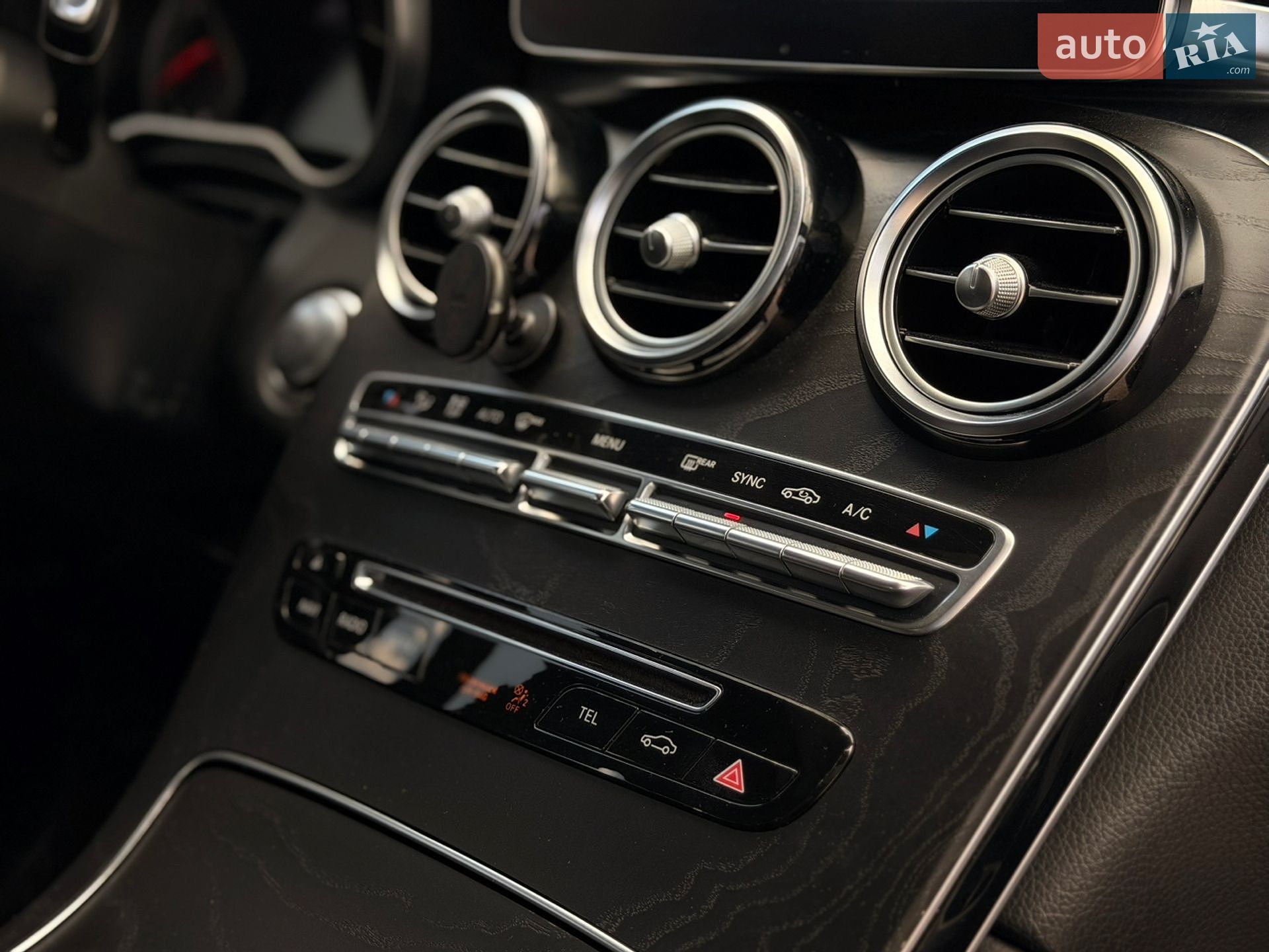 Mercedes-Benz GLC-Class 2016 VIN WDC0G6EB7HF199284 фото оголошення 41 з 48