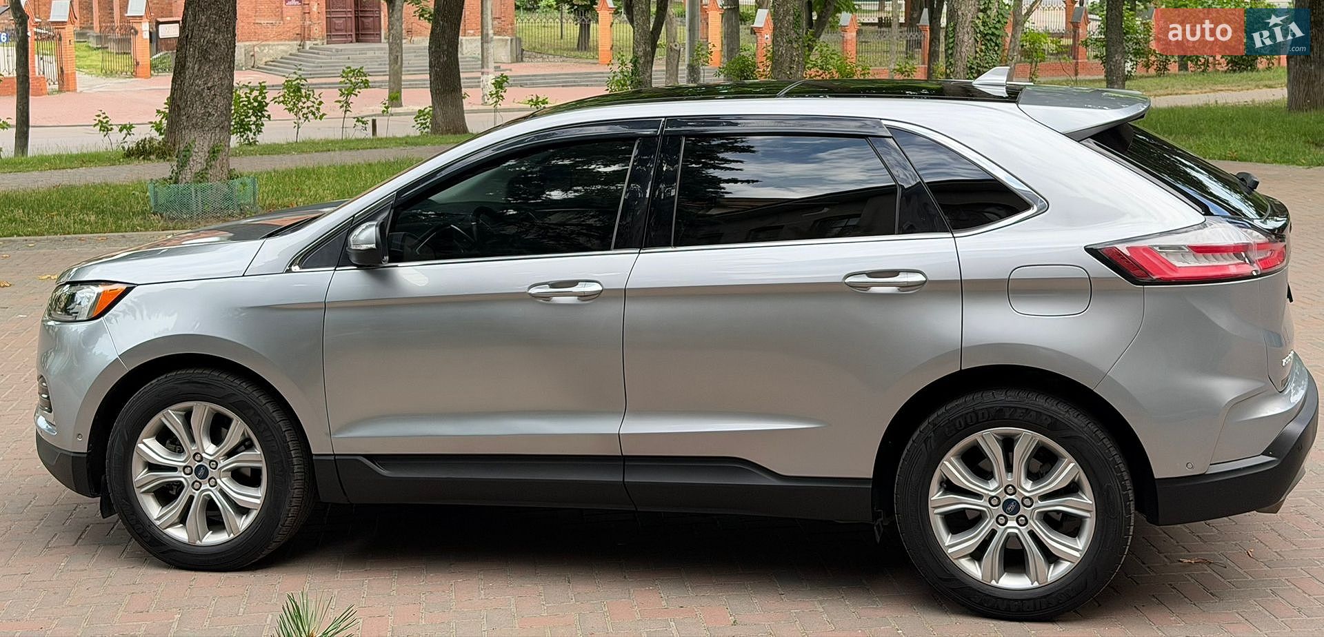 Ford Edge 2020 VIN 2FMPK3K94LBA85543 фото оголошення 4 з 24