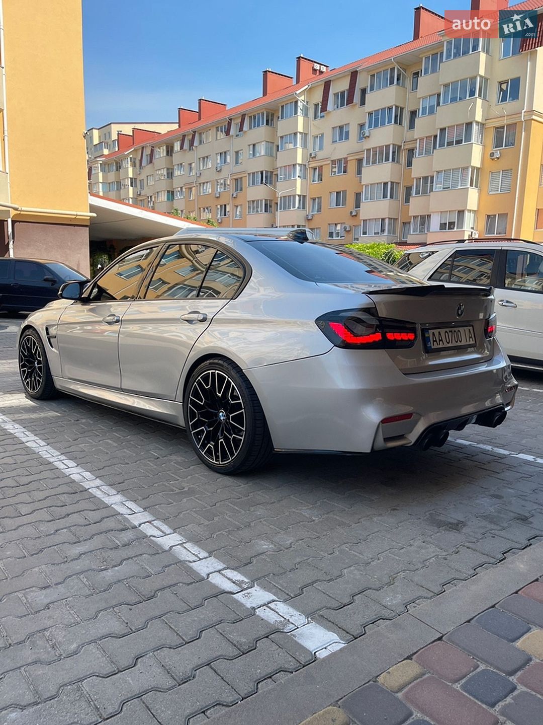 Jaguar Xe 2017 VIN WBA3A5G59ENP33244 фото оголошення 5 з 9