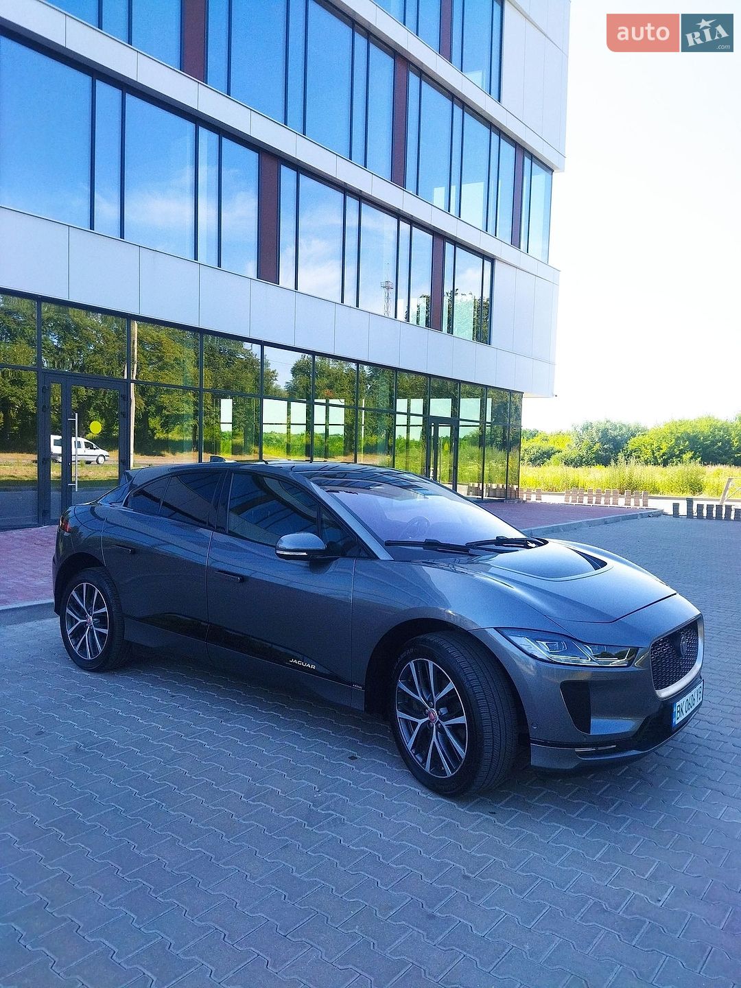 Jaguar I-Pace 2018 VIN SADHA2B11K1F68070 фото оголошення 8 з 14