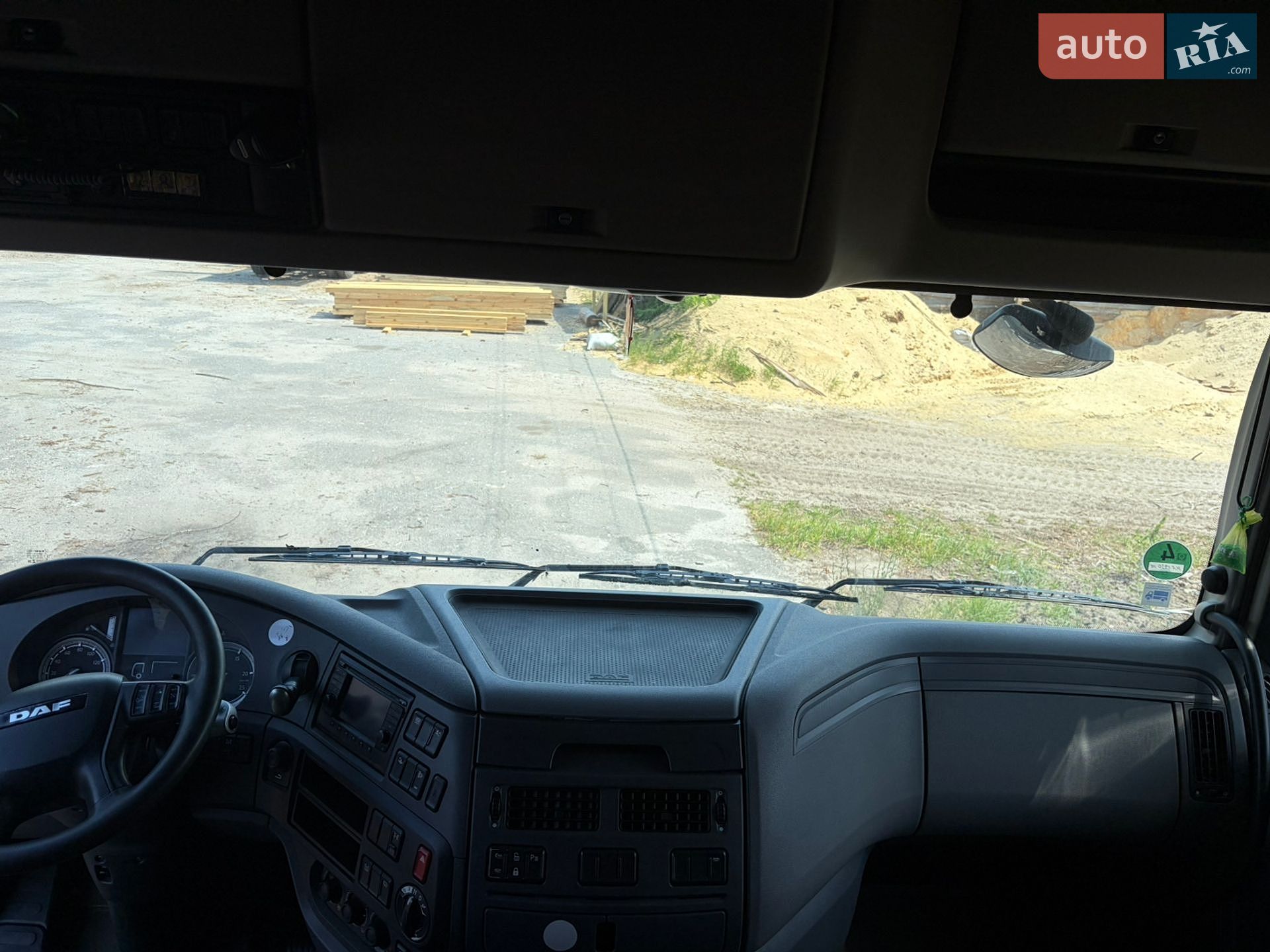 DAF XF 2015 VIN XLRTEH4300G079021 фото оголошення 12 з 31