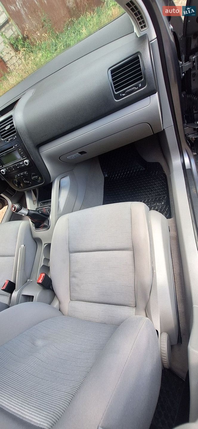 Volkswagen Golf 2005 VIN WVWZZZ1KZ6W065299 фото оголошення 17 з 25