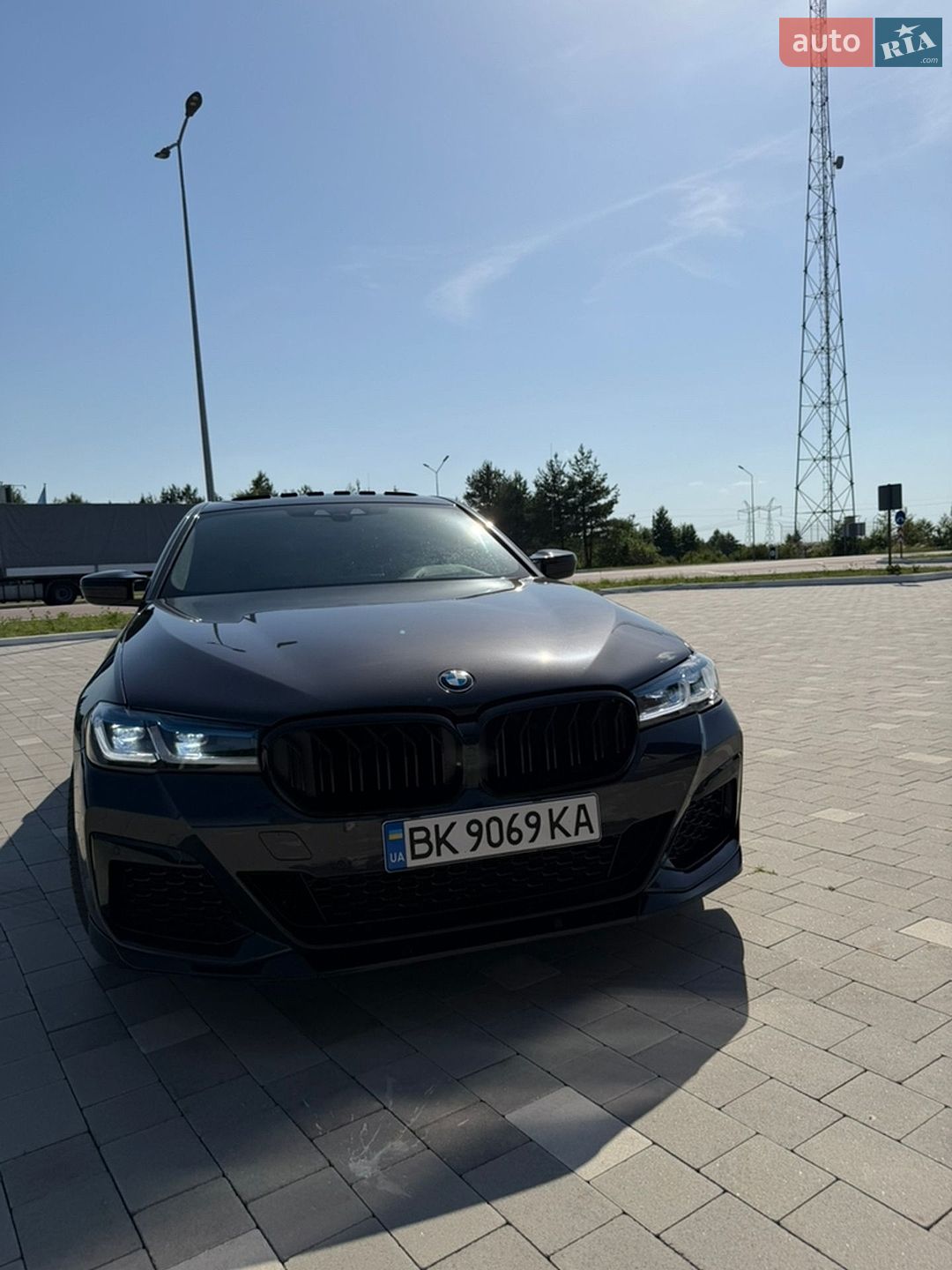 BMW 5 Series 2018 VIN WBAJA9C52JB249836 фото оголошення 33 з 48