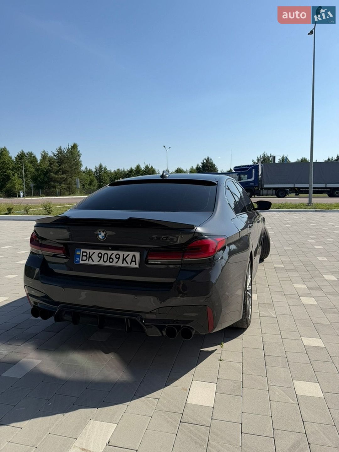 BMW 5 Series 2018 VIN WBAJA9C52JB249836 фото оголошення 27 з 48