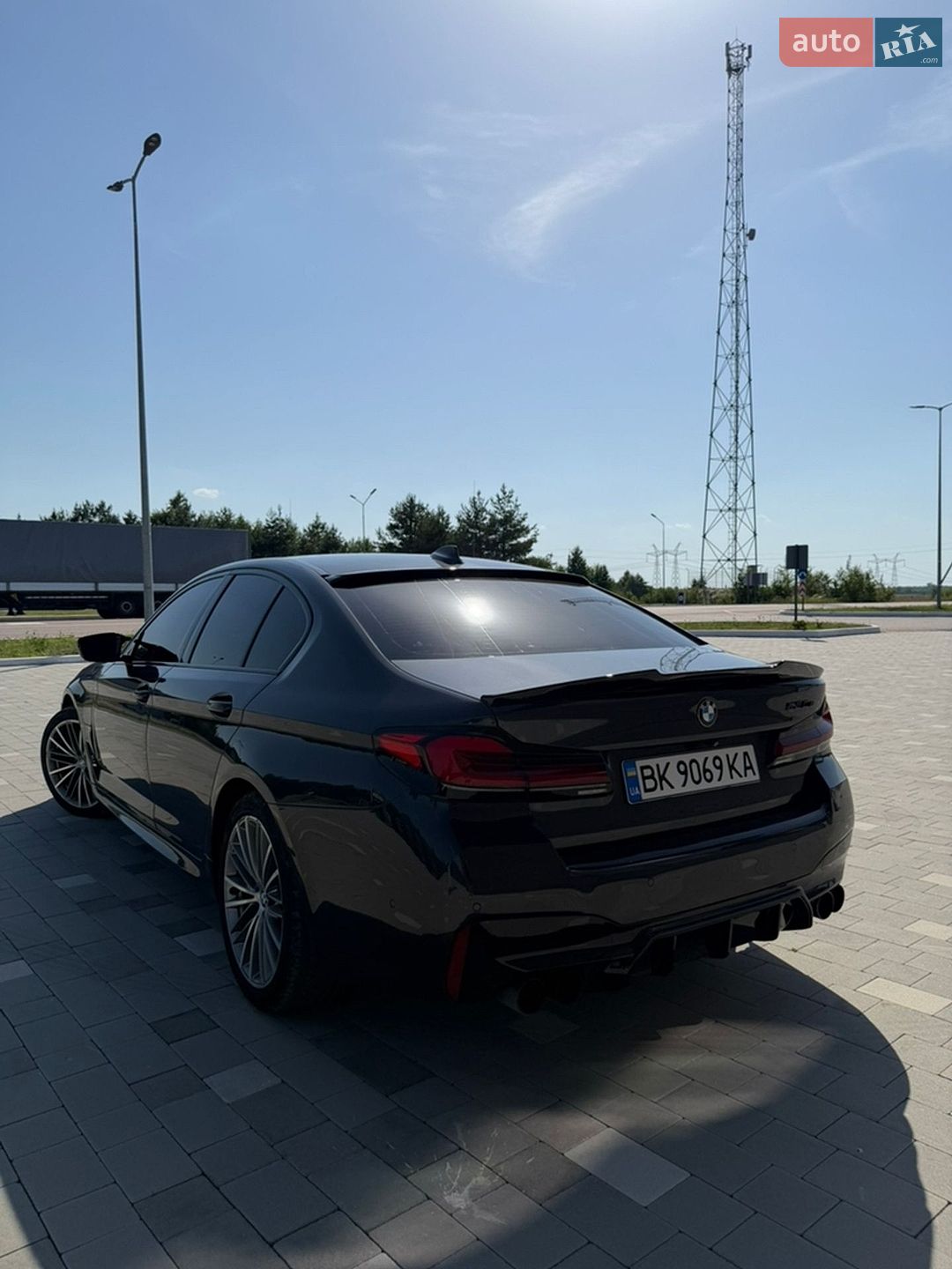 BMW 5 Series 2018 VIN WBAJA9C52JB249836 фото оголошення 20 з 48