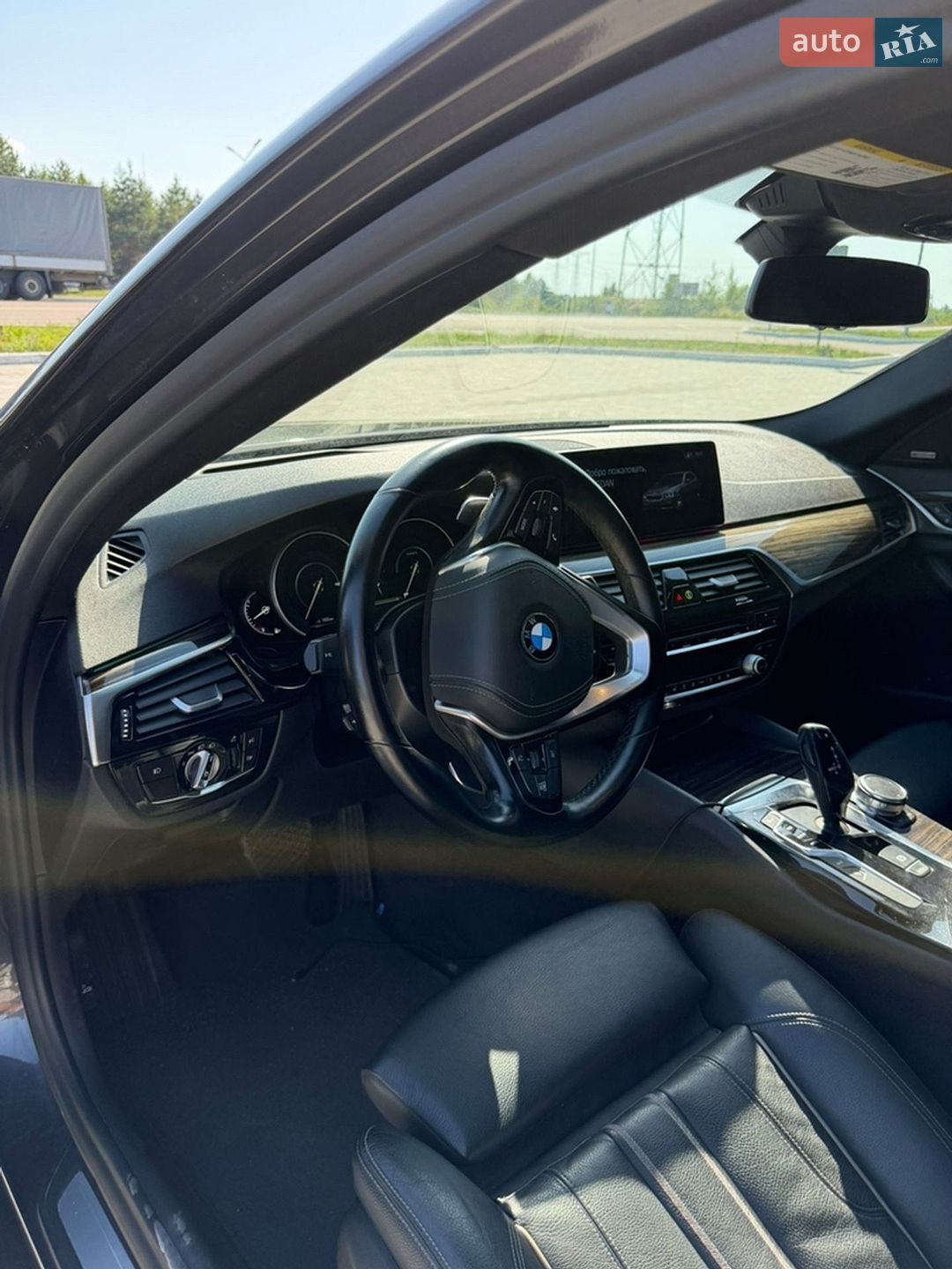 BMW 5 Series 2018 VIN WBAJA9C52JB249836 фото оголошення 39 з 48