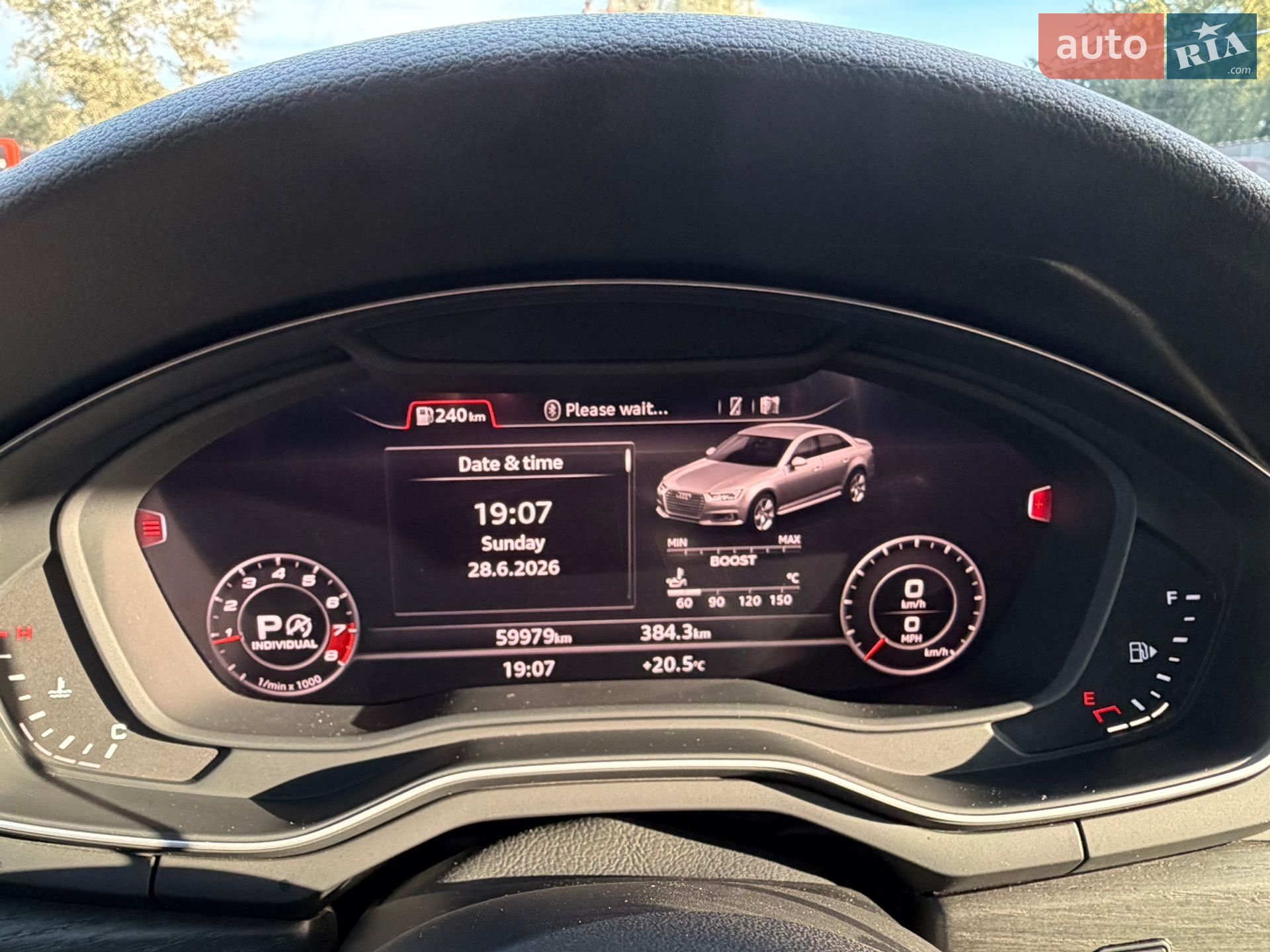 Audi A4 2018 VIN WAUENAF48JN015659 фото оголошення 16 з 20