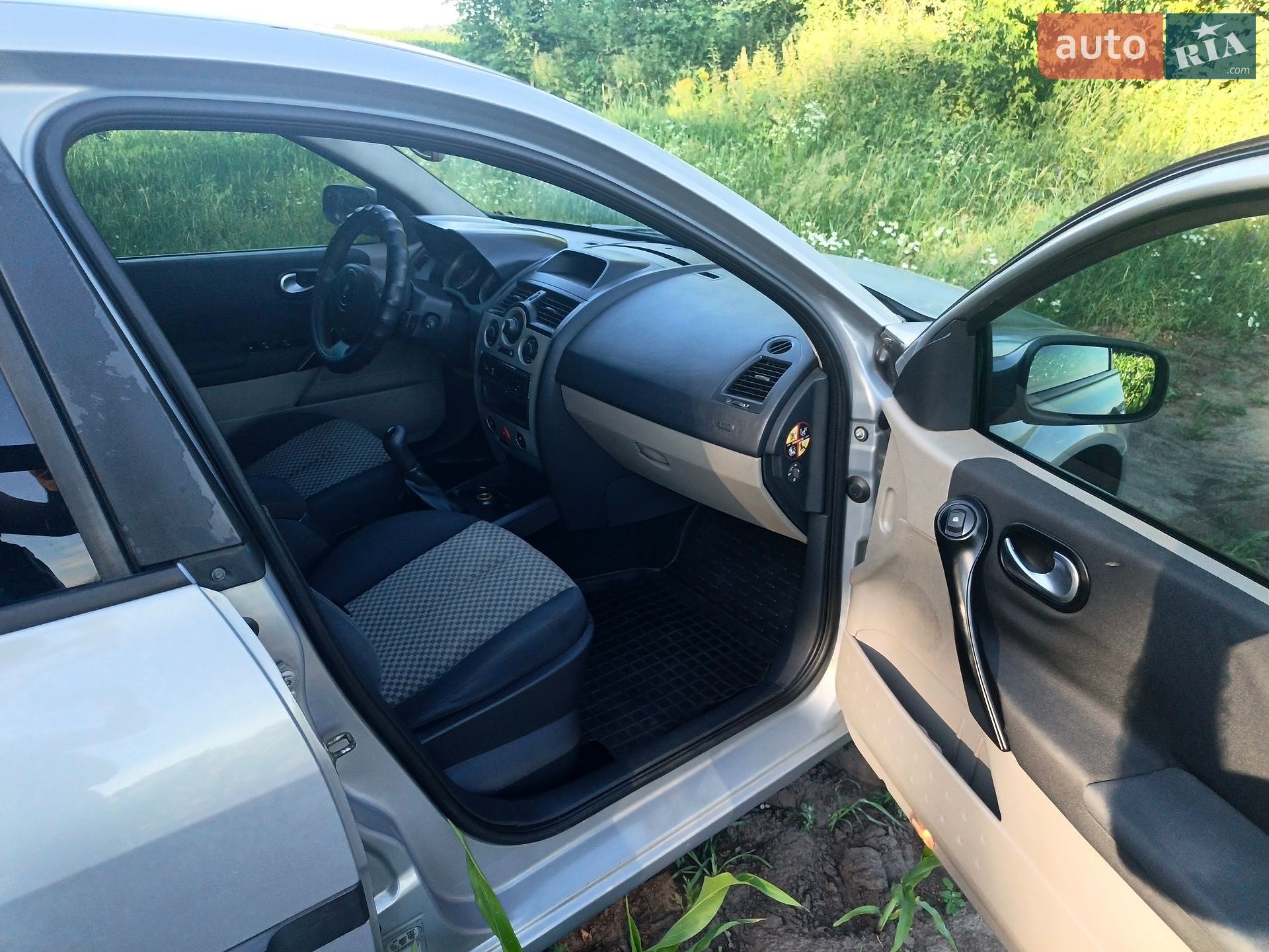 Renault Megane 2004 VIN VF1BM0J0H31500910 фото оголошення 5 з 18