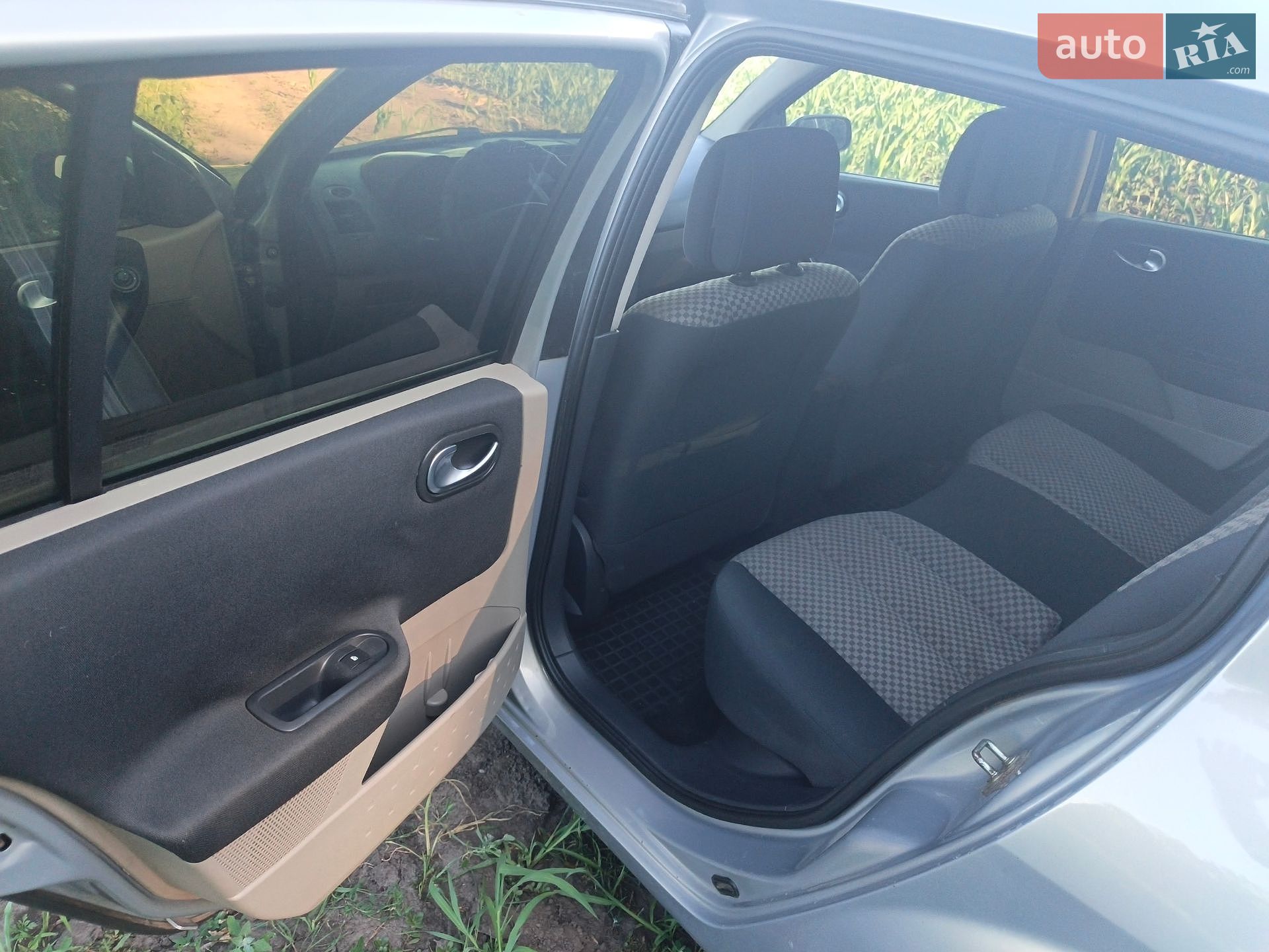 Renault Megane 2004 VIN VF1BM0J0H31500910 фото оголошення 6 з 18