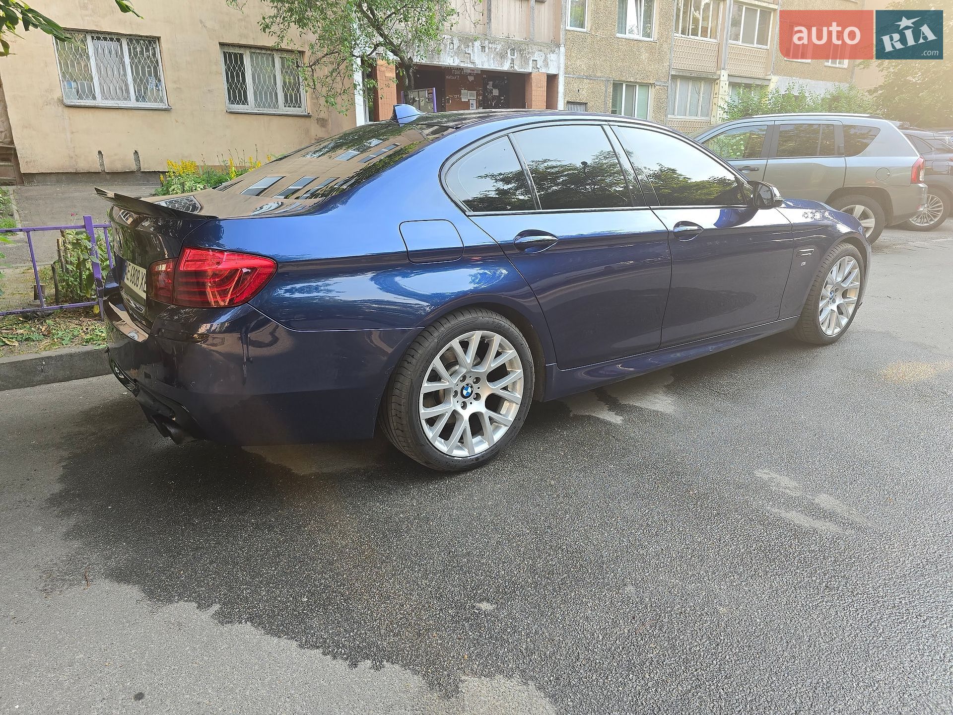 BMW 5 Series 2015 VIN WBA5B3C51FD548368 фото оголошення 10 з 34