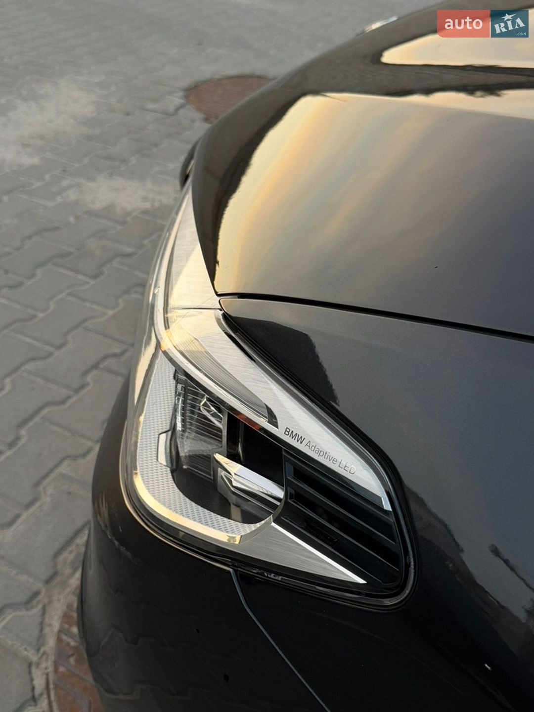 BMW 5 Series 2019 VIN WBAJB1C54KB376992 фото оголошення 13 з 45