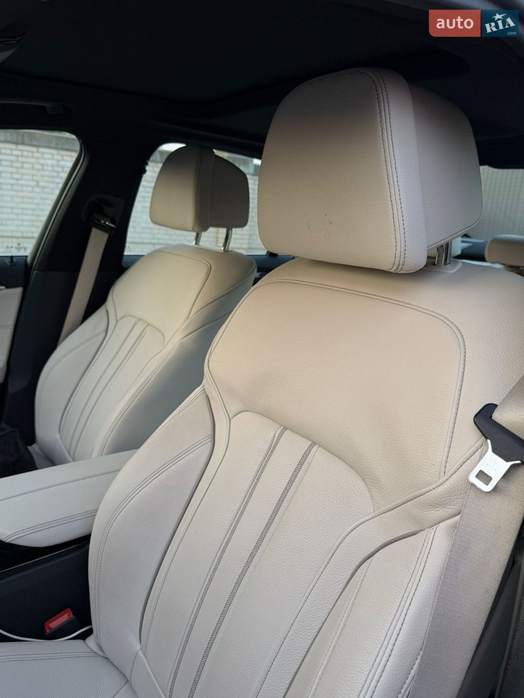 BMW 5 Series 2019 VIN WBAJB1C54KB376992 фото оголошення 25 з 45