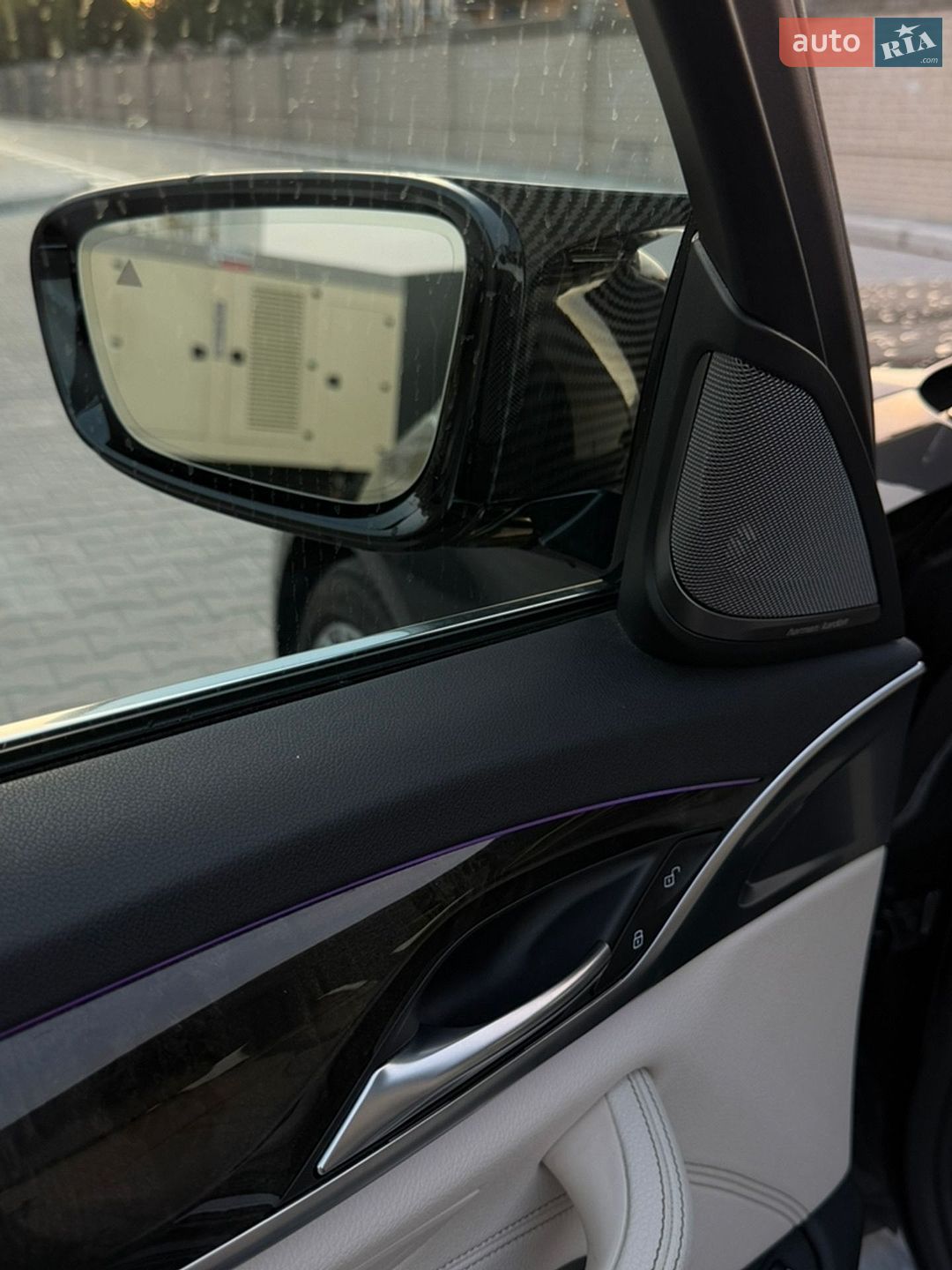 BMW 5 Series 2019 VIN WBAJB1C54KB376992 фото оголошення 29 з 45