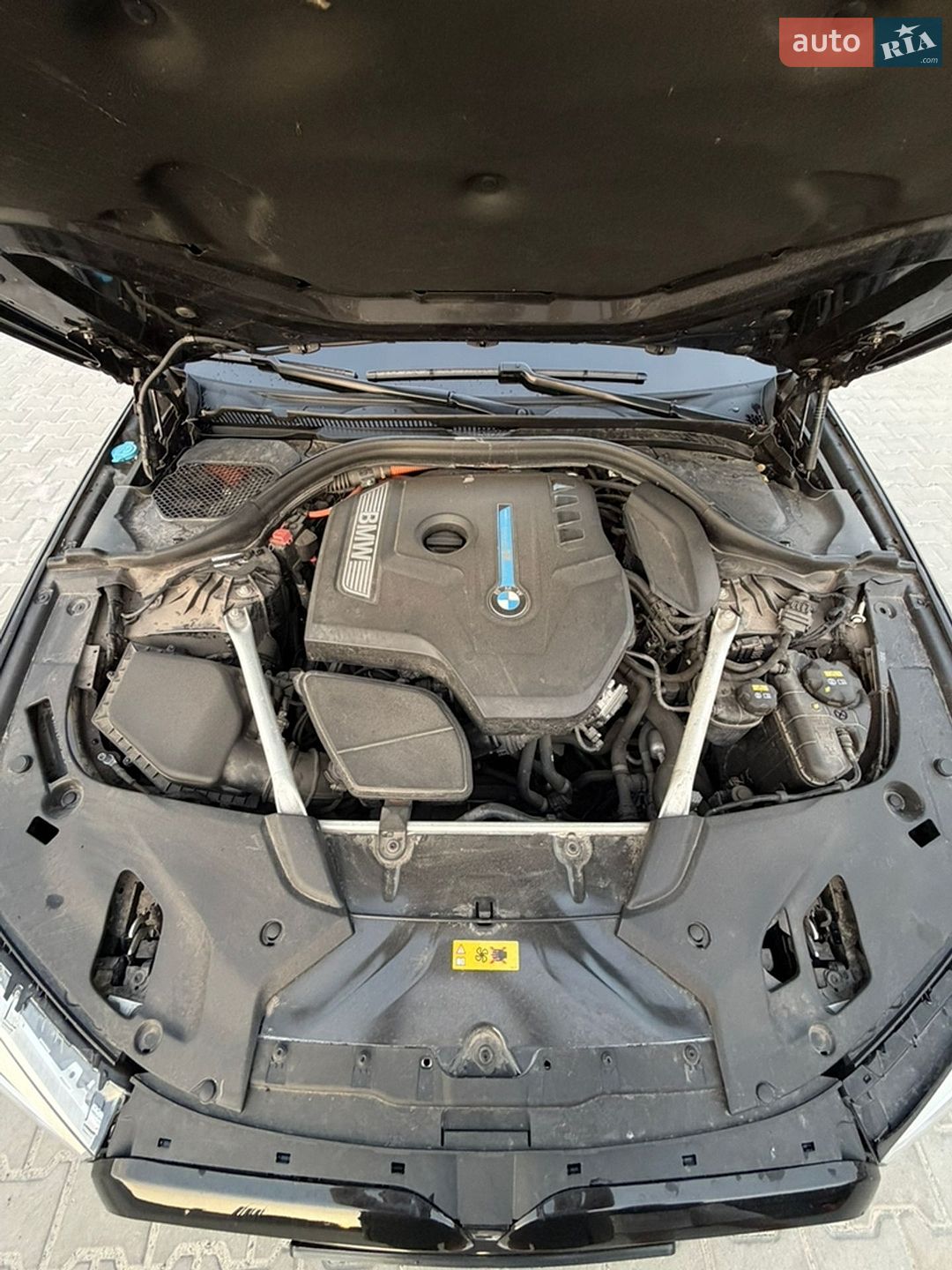 BMW 5 Series 2019 VIN WBAJB1C54KB376992 фото оголошення 31 з 45