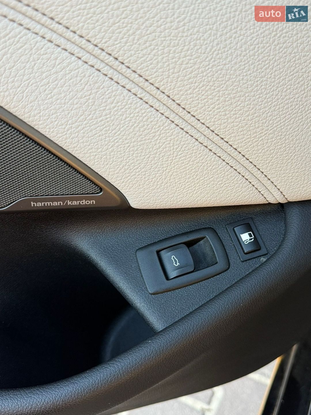 BMW 5 Series 2019 VIN WBAJB1C54KB376992 фото оголошення 44 з 45
