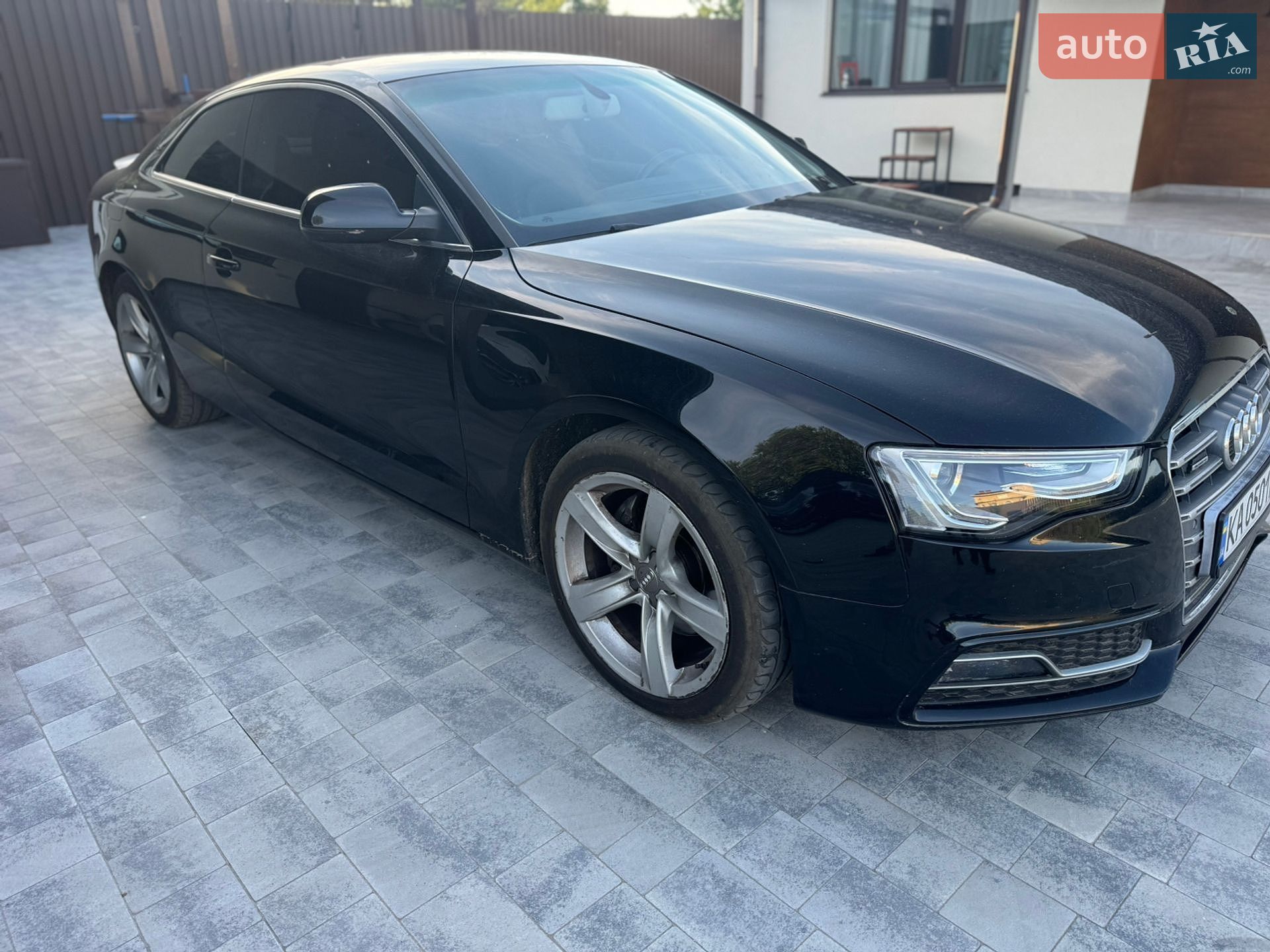 Audi A5 2014 VIN WAUCFAFR8EA072456 фото оголошення 2 з 10