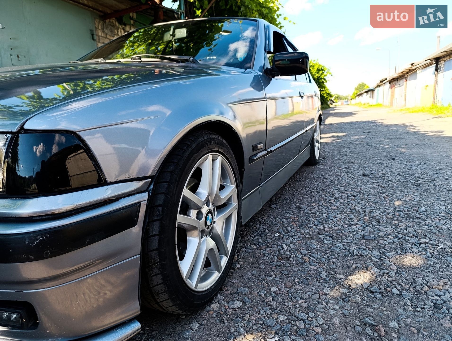 BMW 3 Series 1993 VIN WBACA31000FB78000 фото оголошення 3 з 11