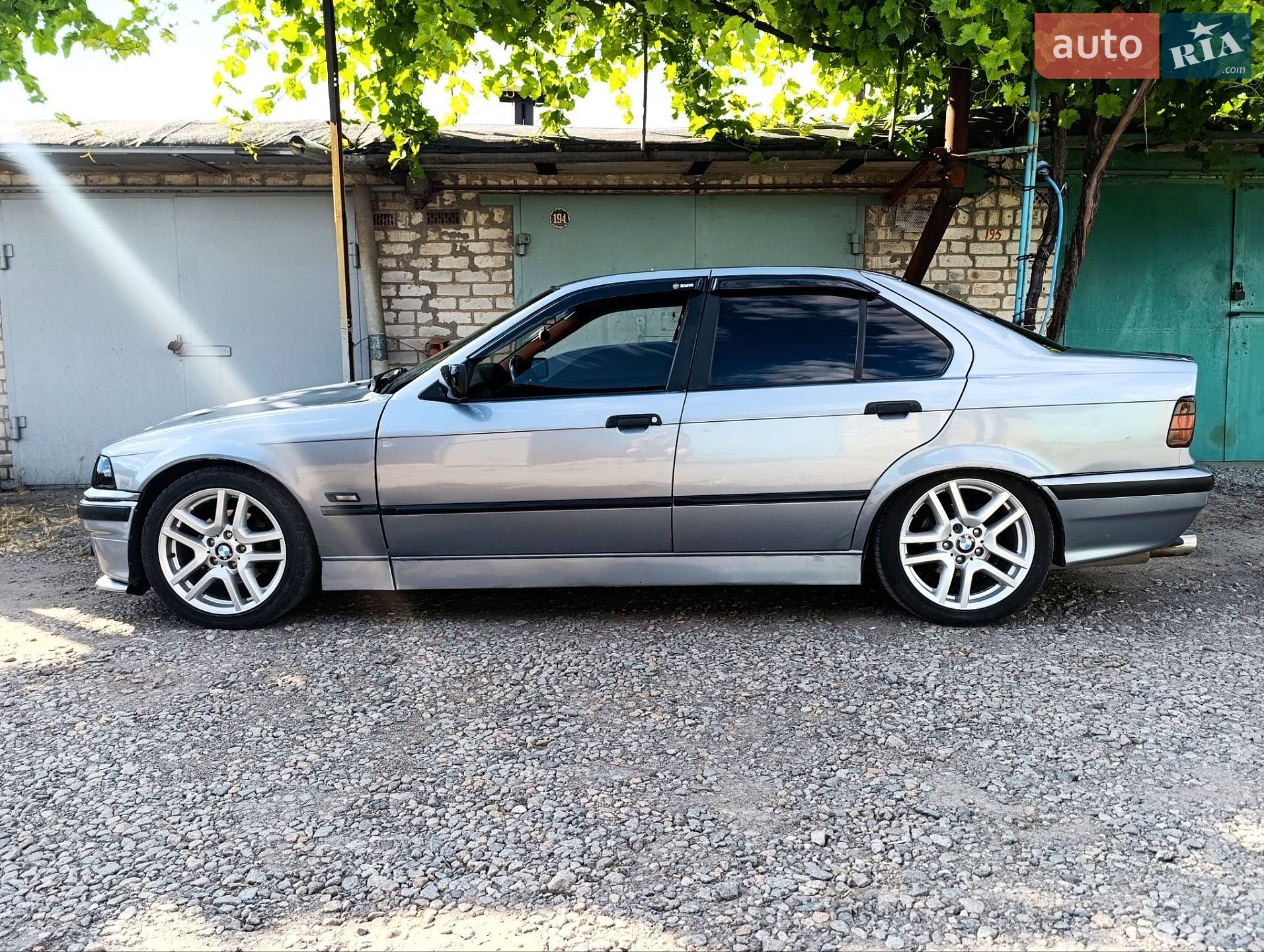 BMW 3 Series 1993 VIN WBACA31000FB78000 фото оголошення 8 з 11
