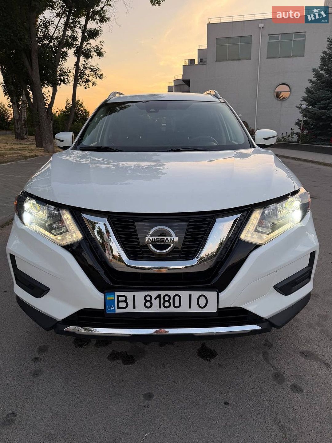 Nissan Rogue 2019 VIN KNMAT2MV5KP539429 фото оголошення 13 з 14