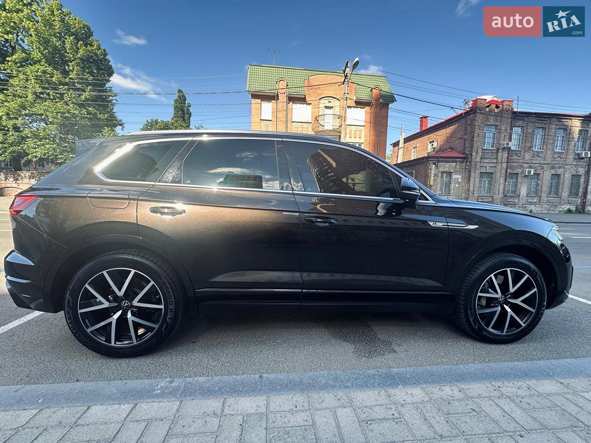 Volkswagen Touareg 2019 VIN WVGZZZCRZKD026201 фото оголошення 6 з 16