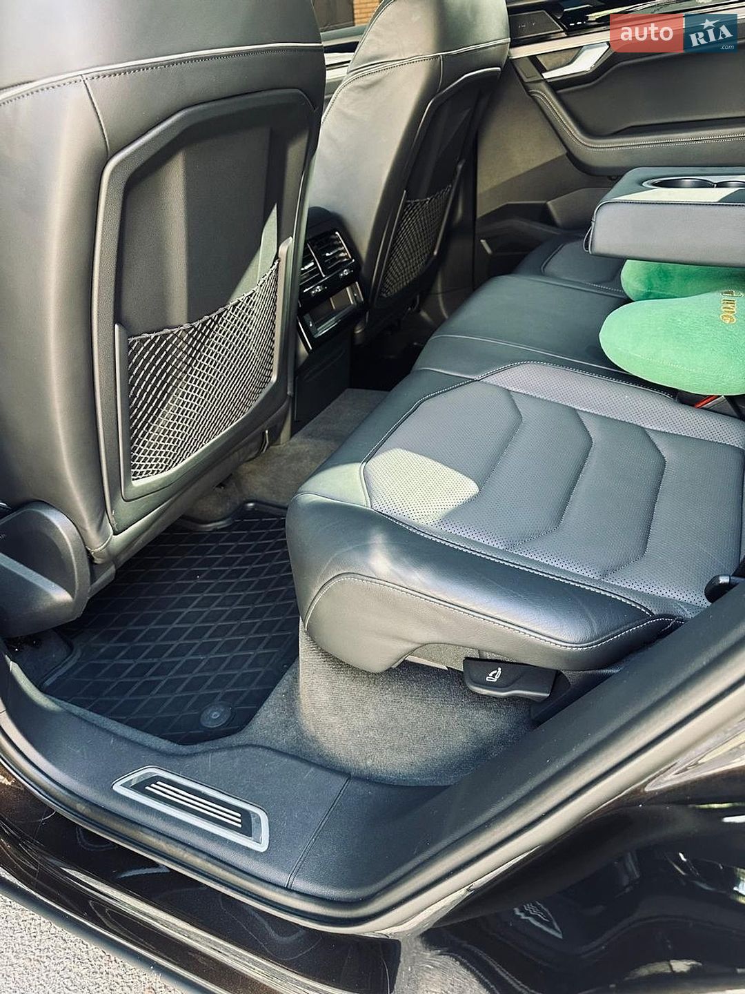 Volkswagen Touareg 2019 VIN WVGZZZCRZKD026201 фото оголошення 11 з 16