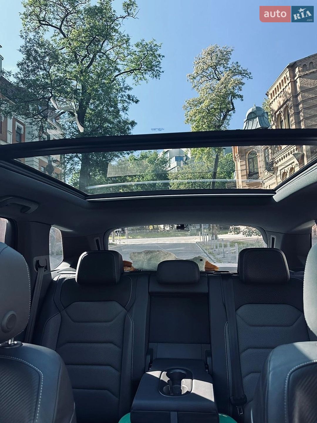 Volkswagen Touareg 2019 VIN WVGZZZCRZKD026201 фото оголошення 16 з 16