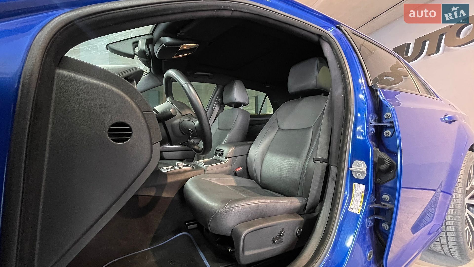 Chrysler 300 2018 VIN 2C3CCAAG5JH265195 фото оголошення 14 з 23