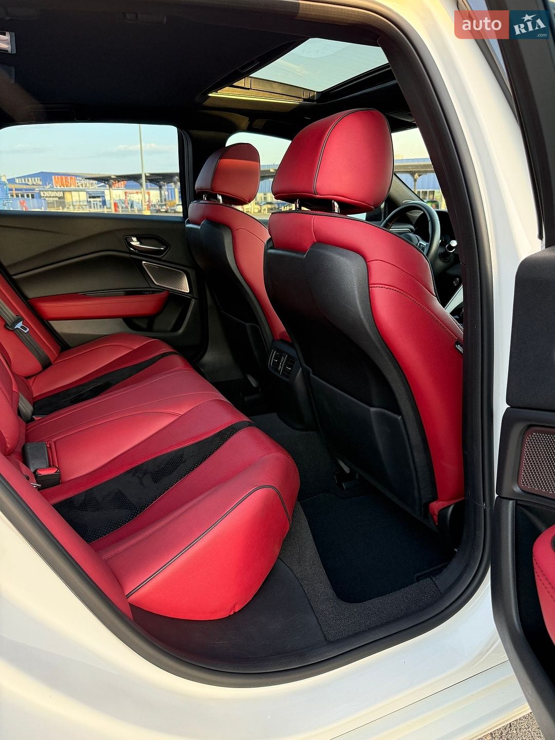 Acura TLX 2022 VIN 19UUB6F57NA002056 фото оголошення 5 з 8
