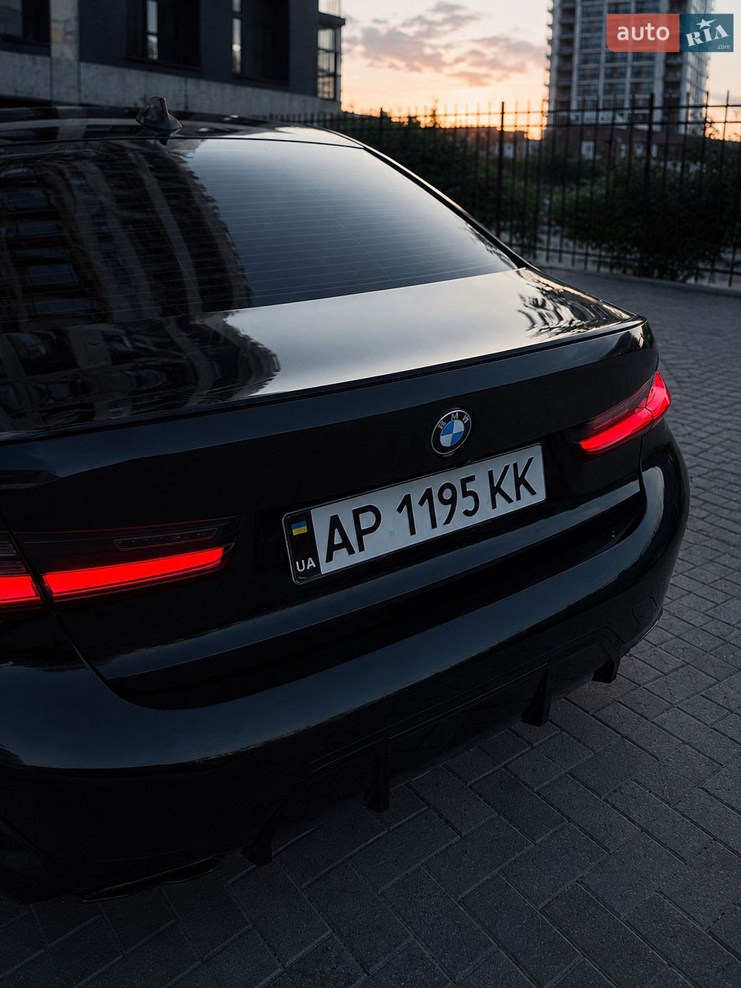 BMW 3 Series 2020 VIN 3MW5R1J03L8B43094 фото оголошення 9 з 16