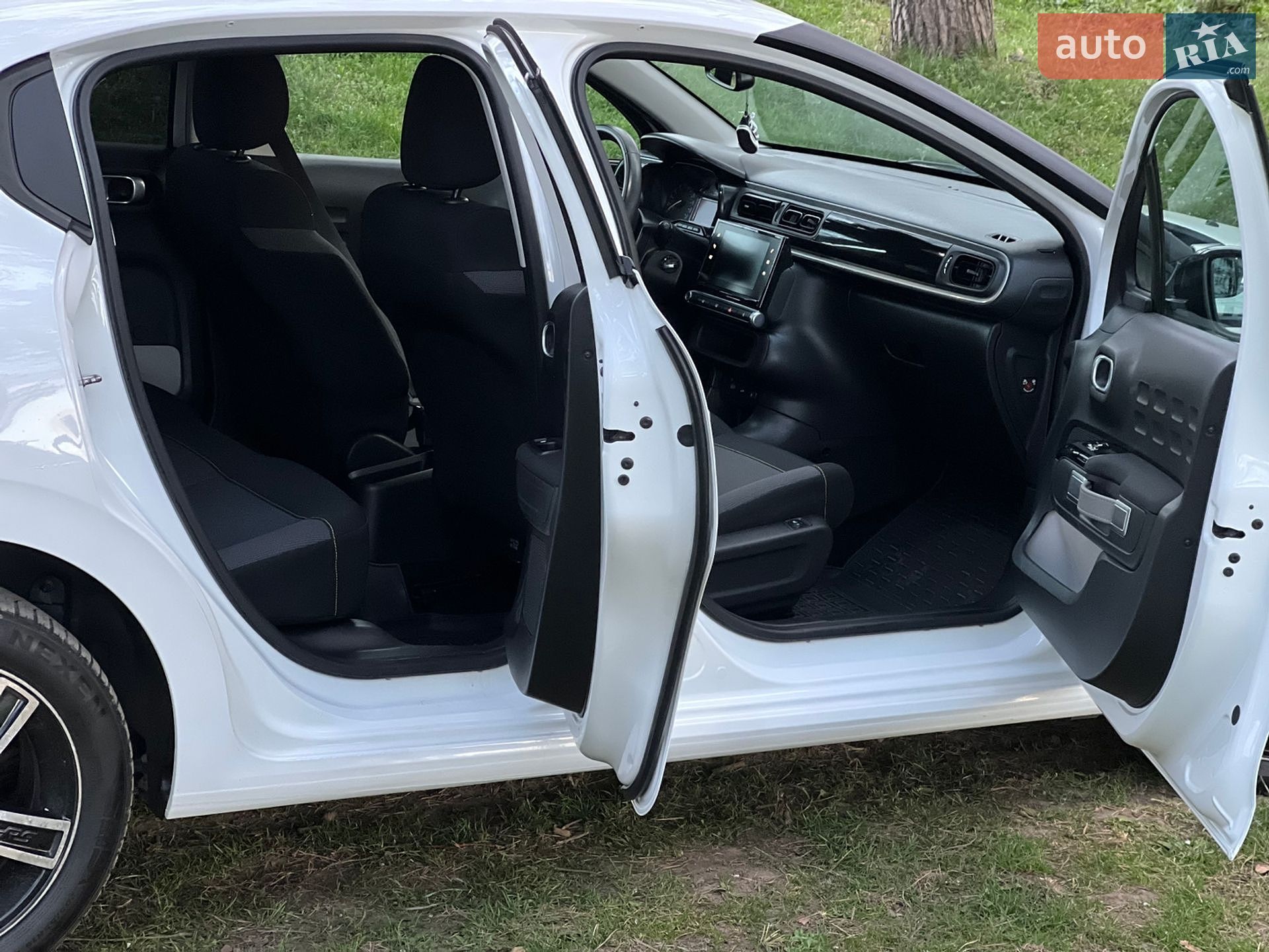 Citroen C3 2017 VIN VF7SXBHW6HT623226 фото оголошення 30 з 54