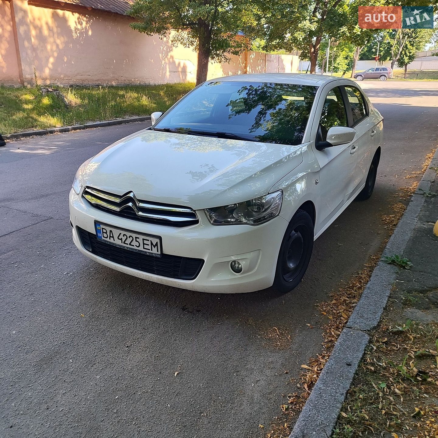 Citroen C-Elysee 2016 VIN VF7DDHMY0GJ780534 фото оголошення 2 з 8
