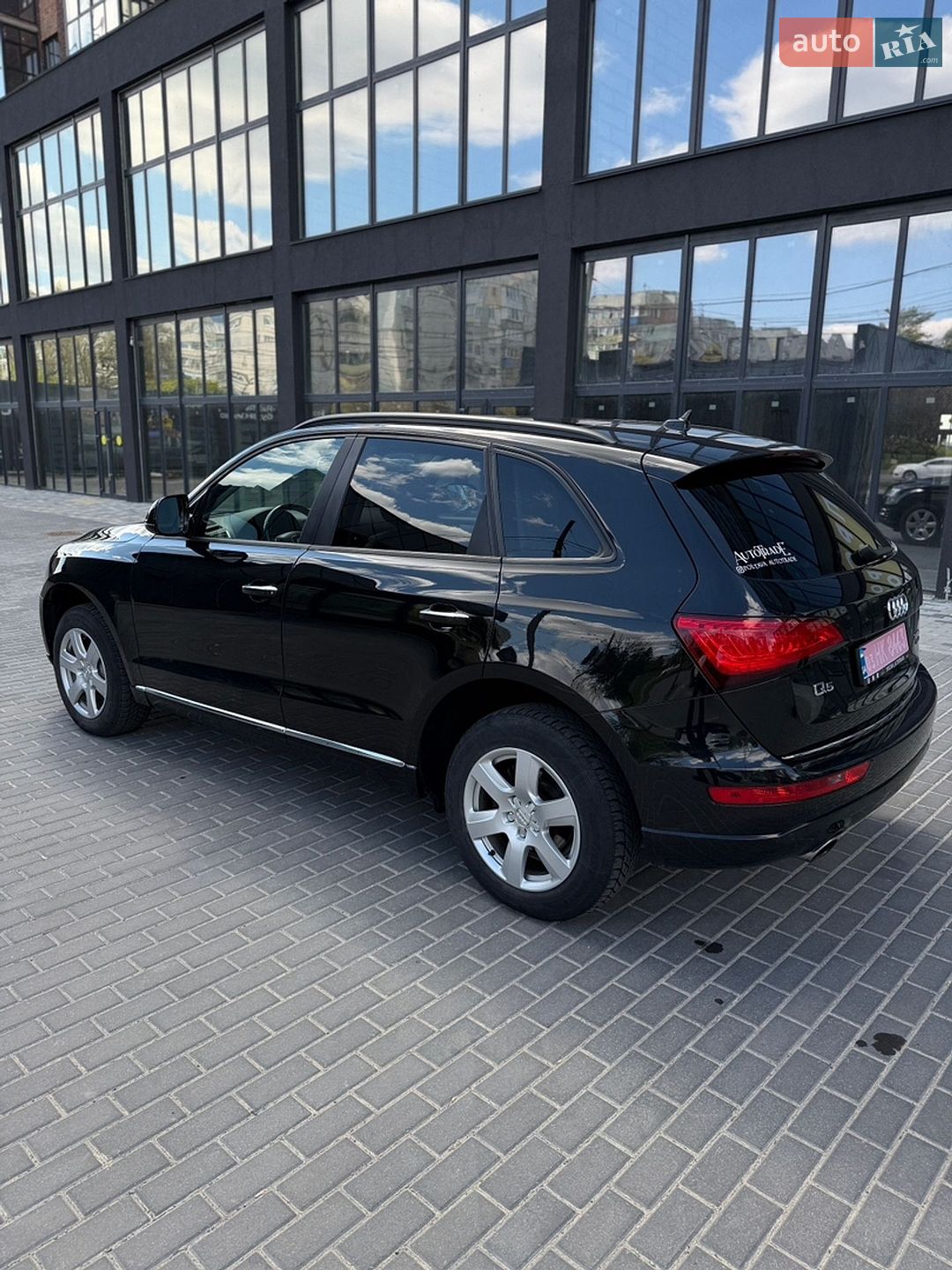 Audi Q5 2017 VIN WA1C2AFP9HA097555 фото оголошення 3 з 11