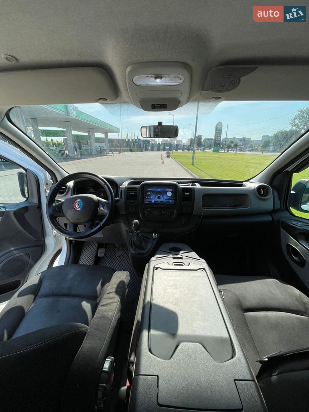 Renault Trafic 2015 VIN VF13FL21854047227 фото оголошення 2 з 23