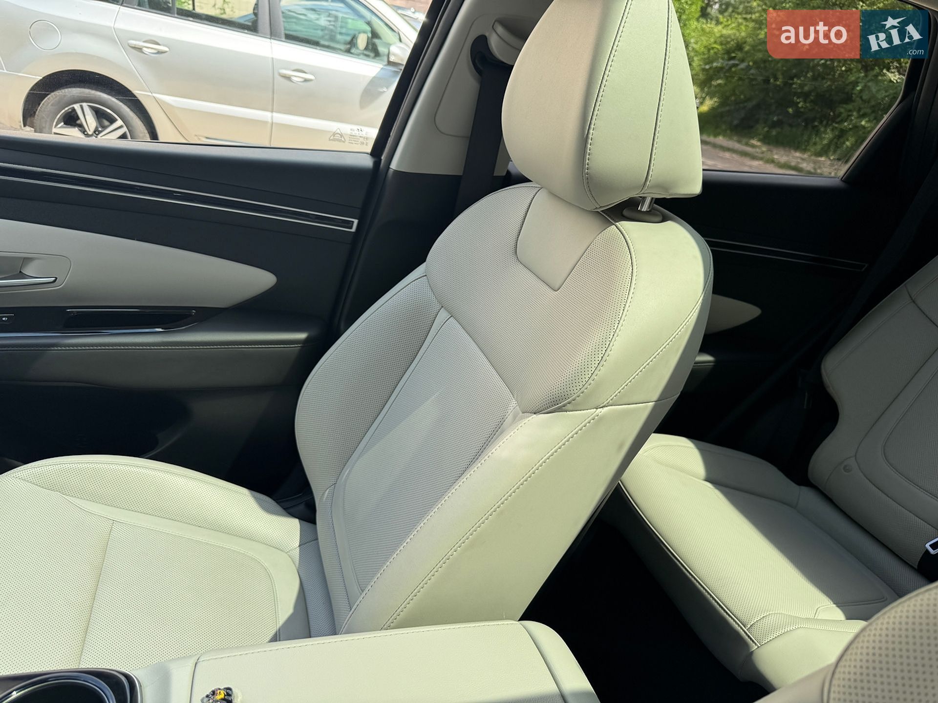 Hyundai Tucson 2023 VIN KM8JFCA11PU107360 фото оголошення 9 з 12