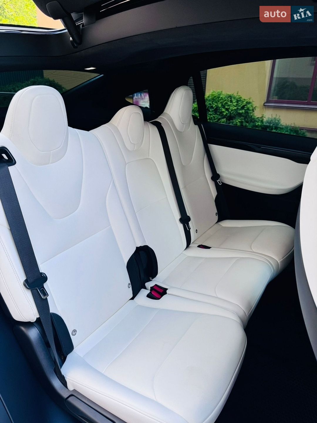 Tesla Model X 2020 VIN 5YJXCAE27LF272265 фото оголошення 12 з 25