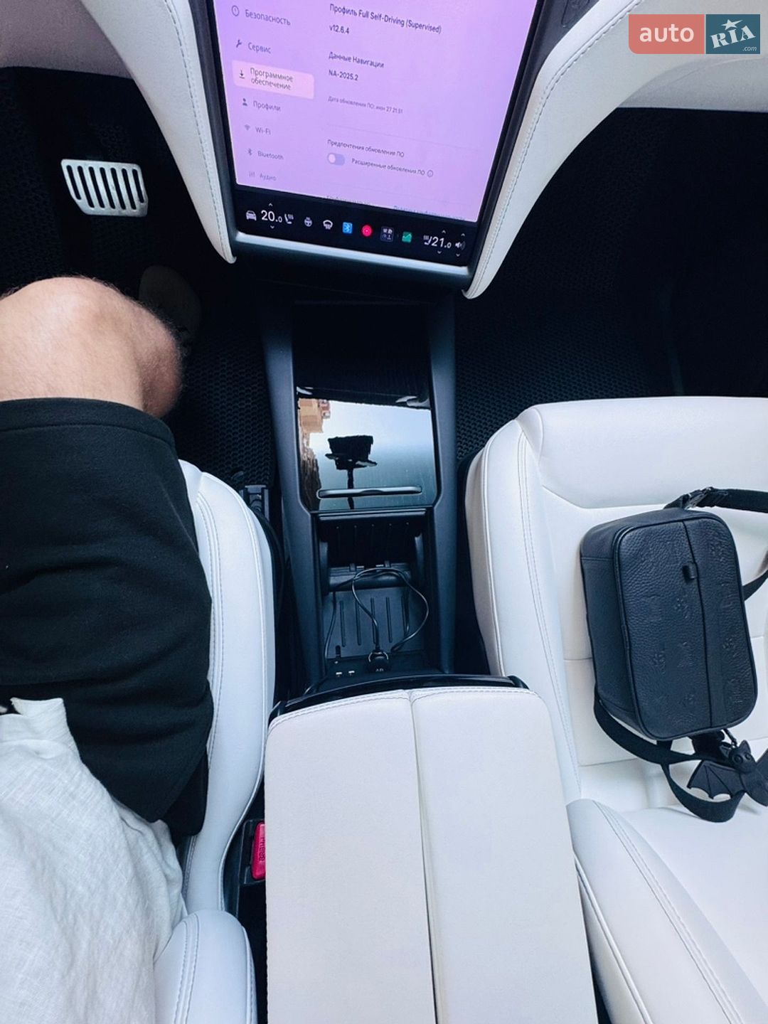 Tesla Model X 2020 VIN 5YJXCAE27LF272265 фото оголошення 23 з 25