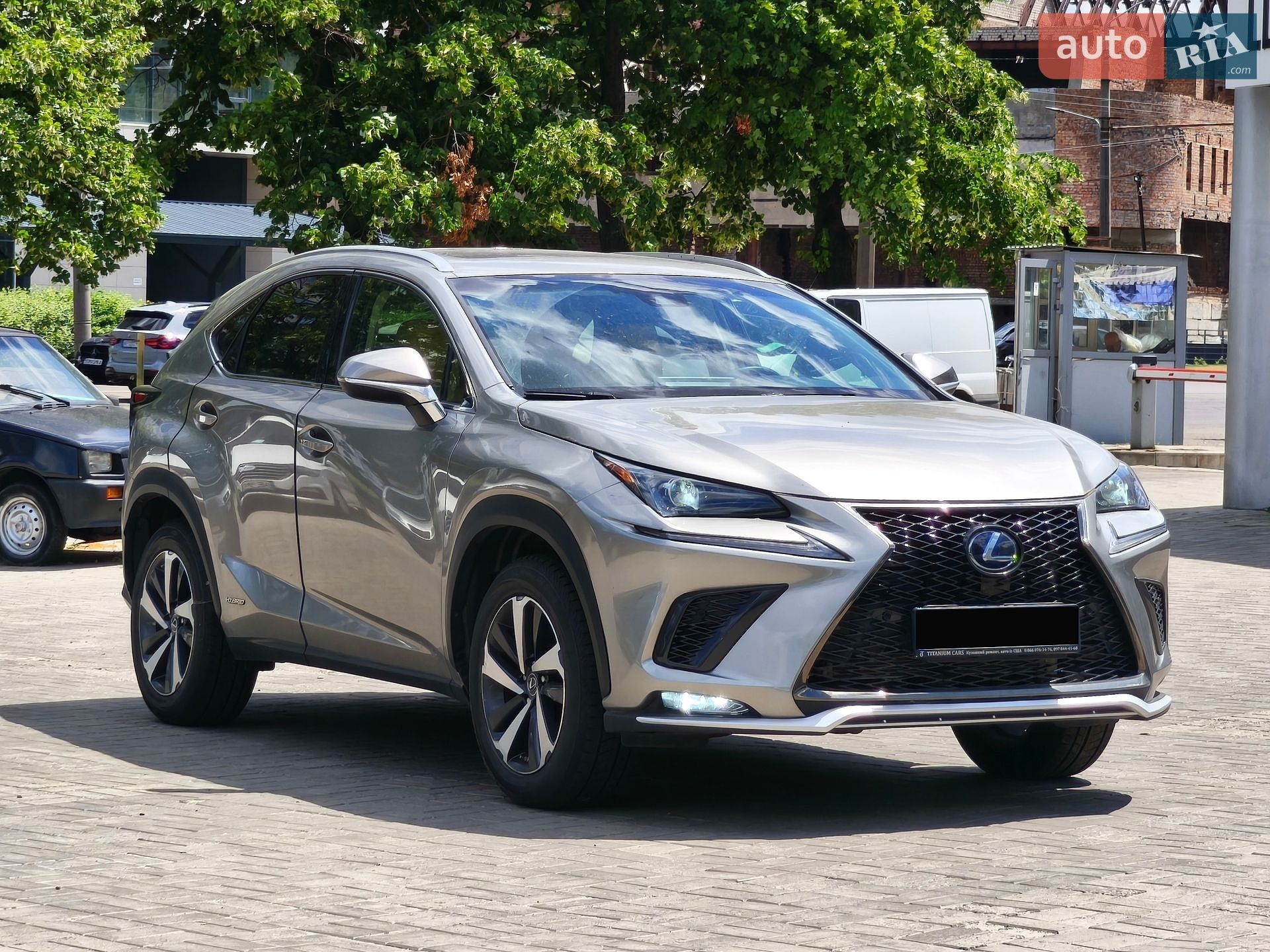 Lexus NX 2019 VIN JTJGJRDZ9L5006845 фото оголошення 3 з 30