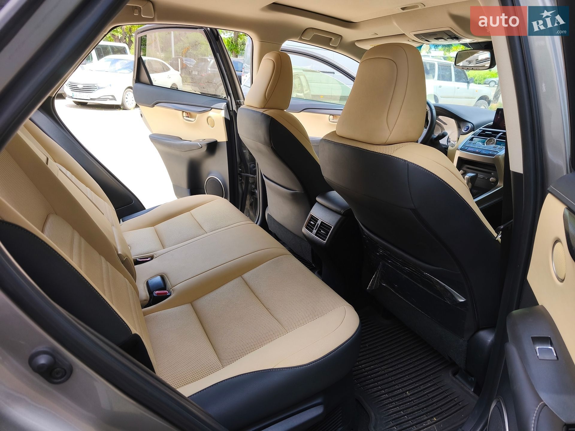 Lexus NX 2019 VIN JTJGJRDZ9L5006845 фото оголошення 13 з 30
