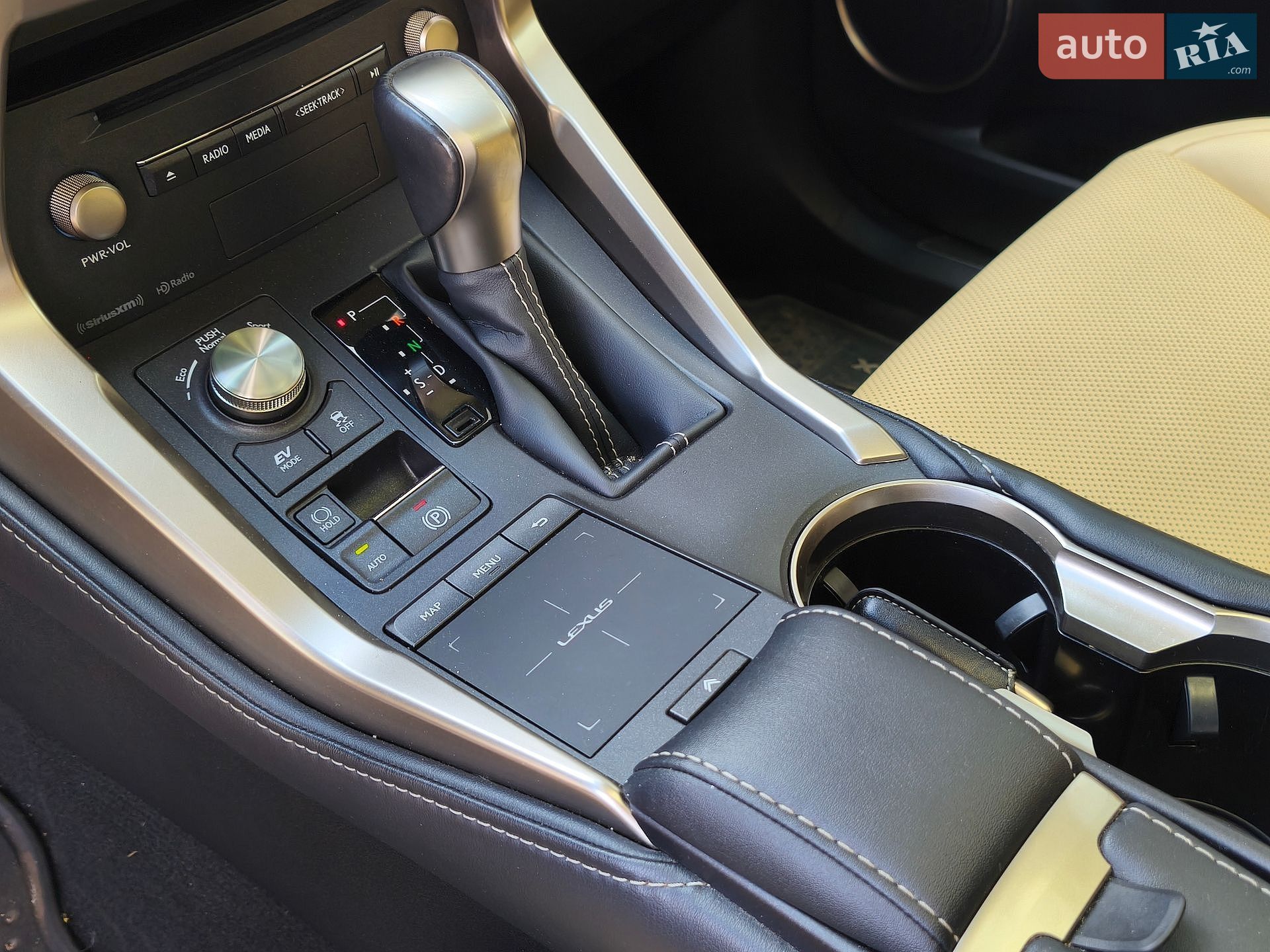 Lexus NX 2019 VIN JTJGJRDZ9L5006845 фото оголошення 19 з 30