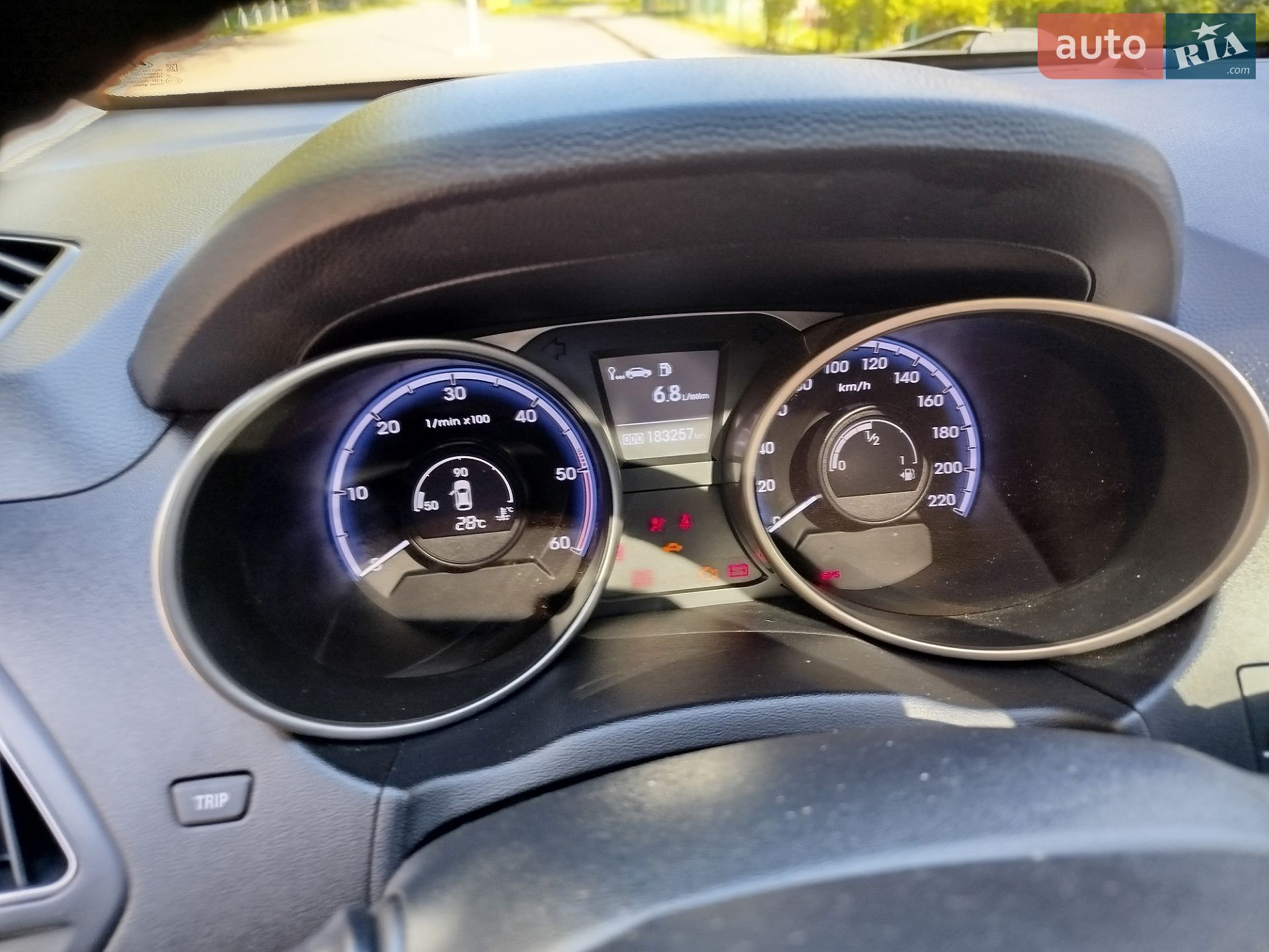 Hyundai ix35 2011 VIN U5YZU81UABL082837 фото оголошення 12 з 13