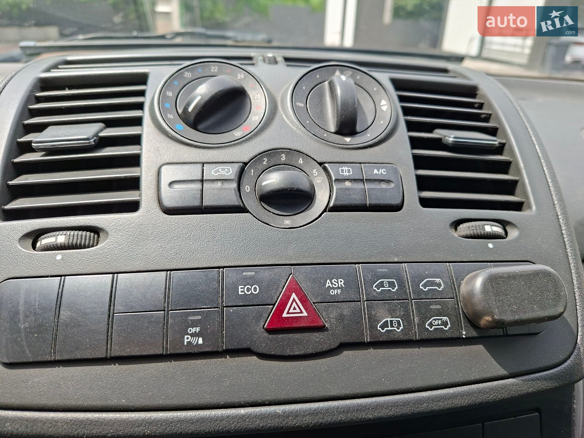 Mercedes-Benz Vito 2012 VIN WDF63960313753755 фото оголошення 31 з 35
