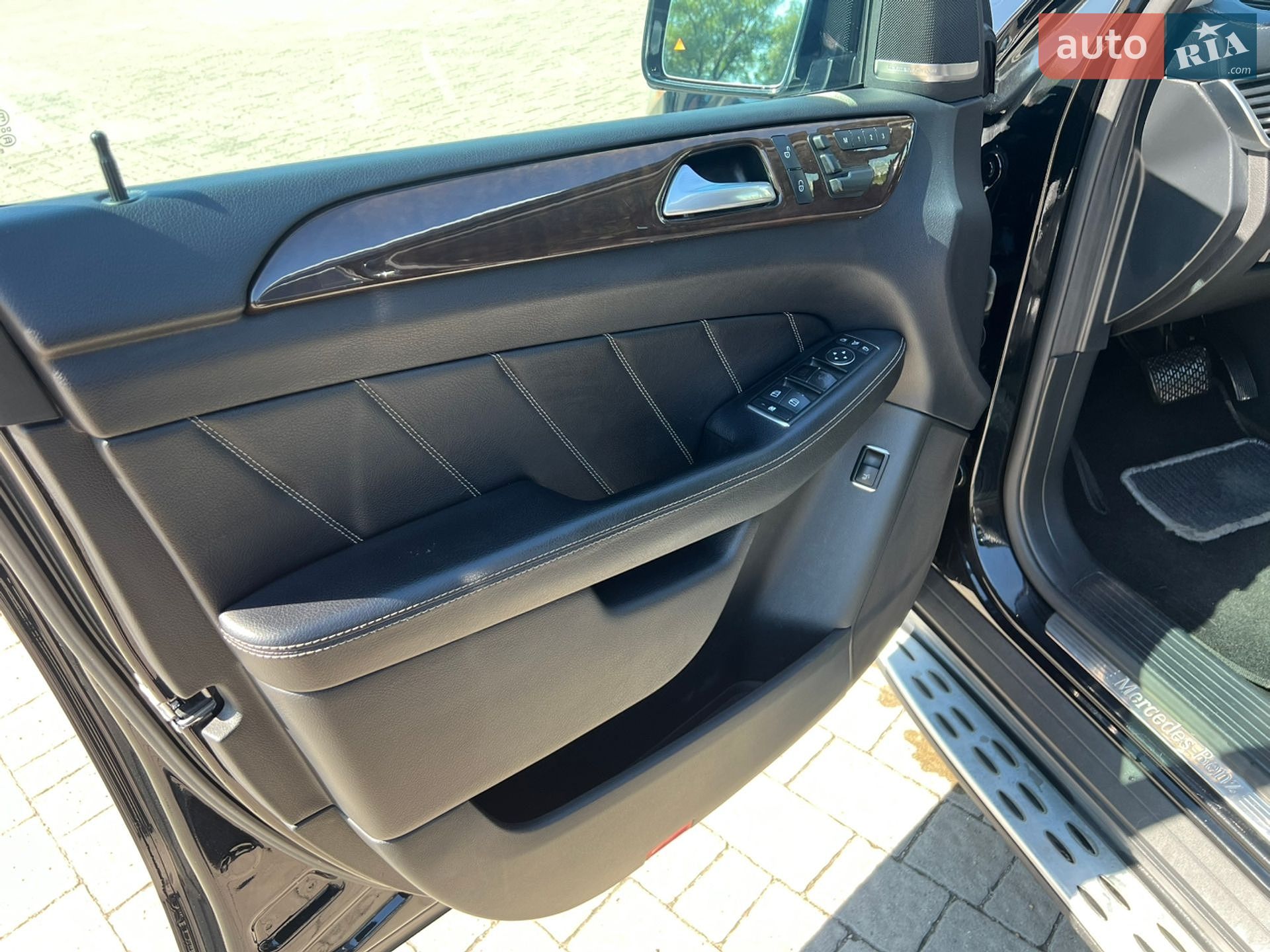 Mercedes-Benz GL-Class 2014 VIN 4JGDF6EE6FA470779 фото оголошення 28 з 44