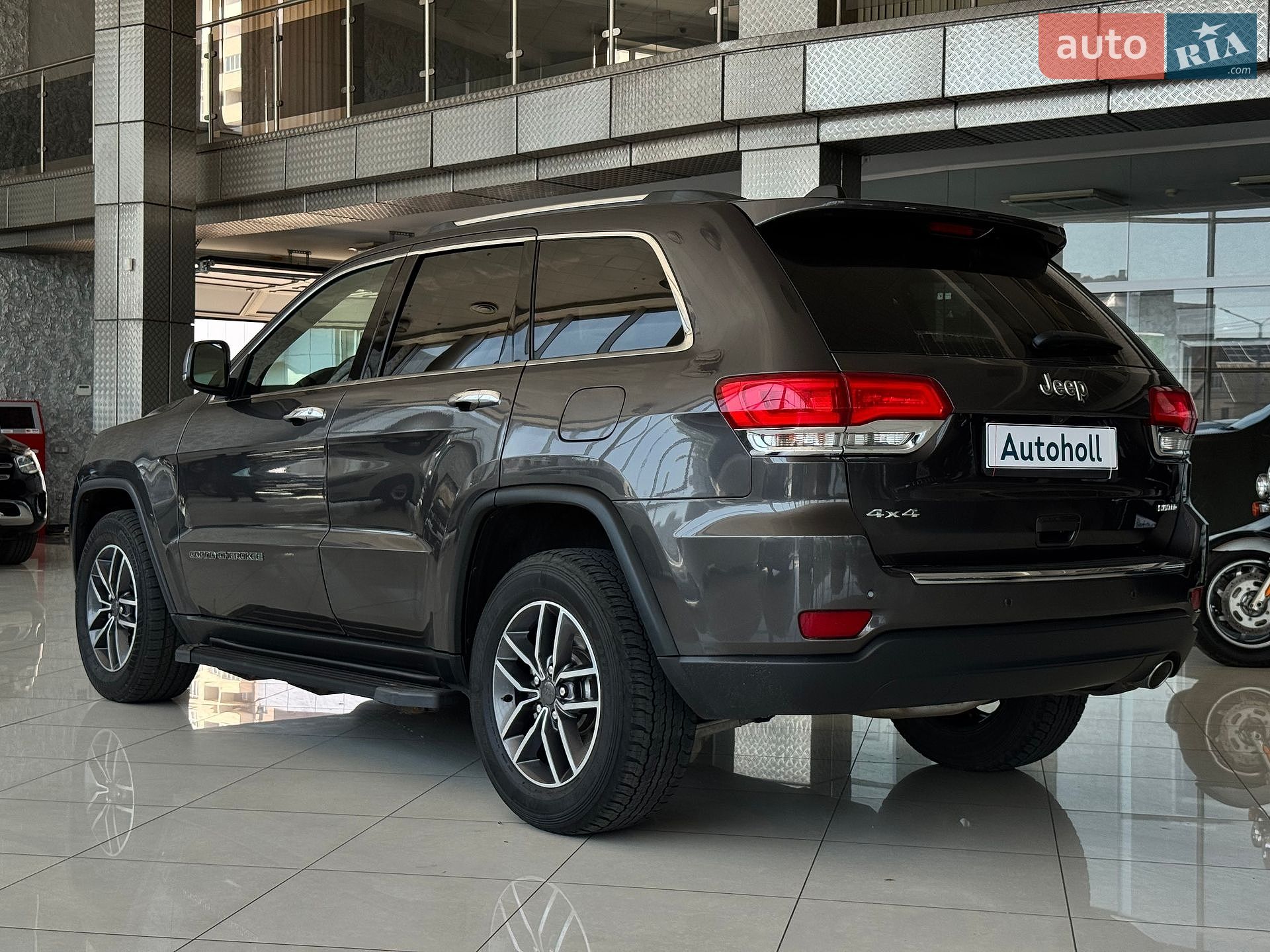 Jeep Grand Cherokee 2019 VIN 1C4RJFBG7KC687481 фото оголошення 5 з 18