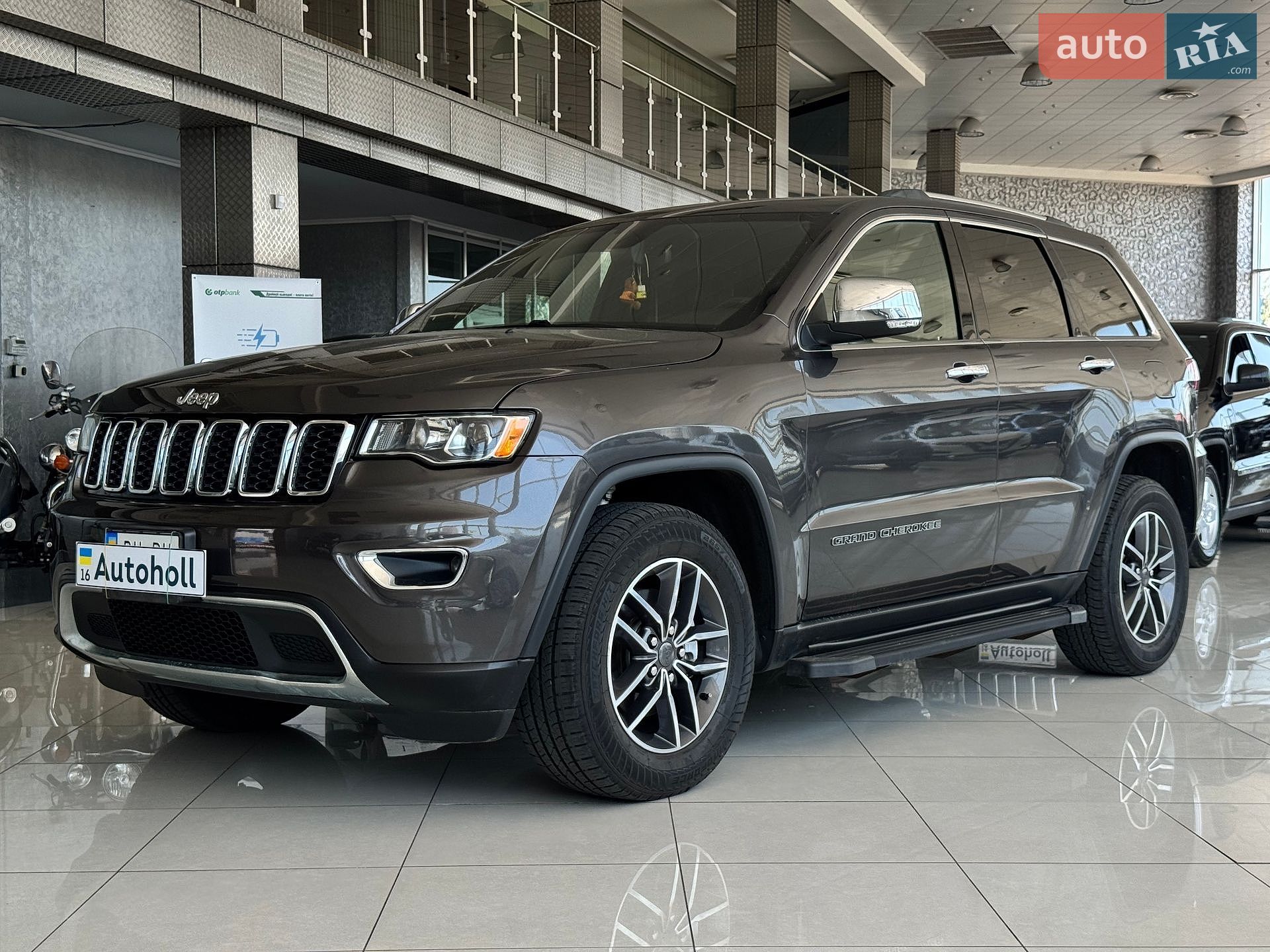 Jeep Grand Cherokee 2019 VIN 1C4RJFBG7KC687481 фото оголошення 6 з 18